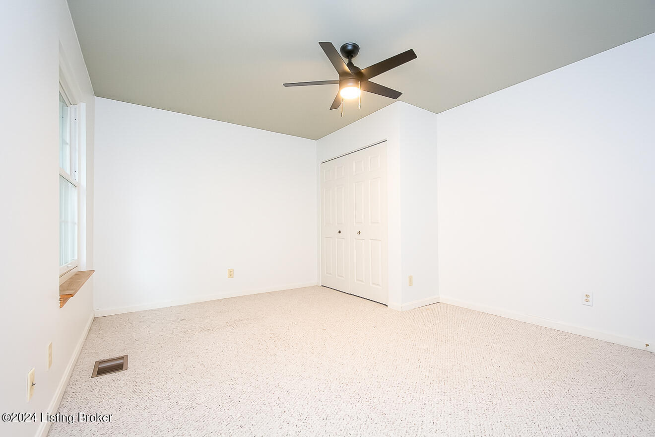 4501 Meadowlark Manor Ln