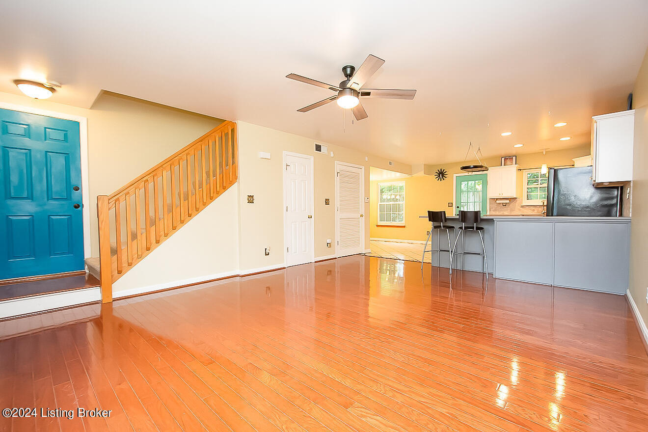 4501 Meadowlark Manor Ln