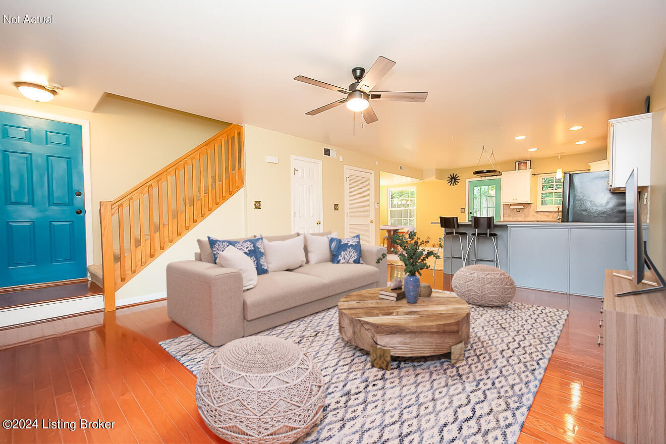 4501 Meadowlark Manor Ln