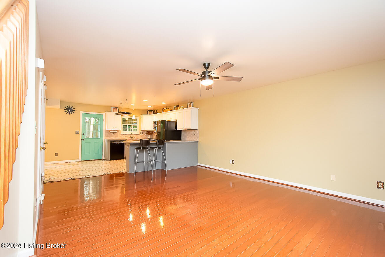 4501 Meadowlark Manor Ln