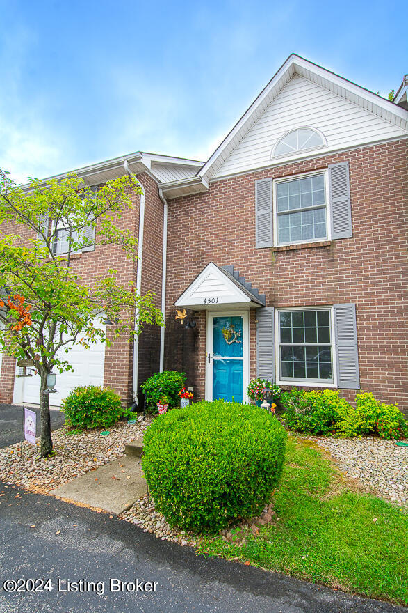 4501 Meadowlark Manor Ln