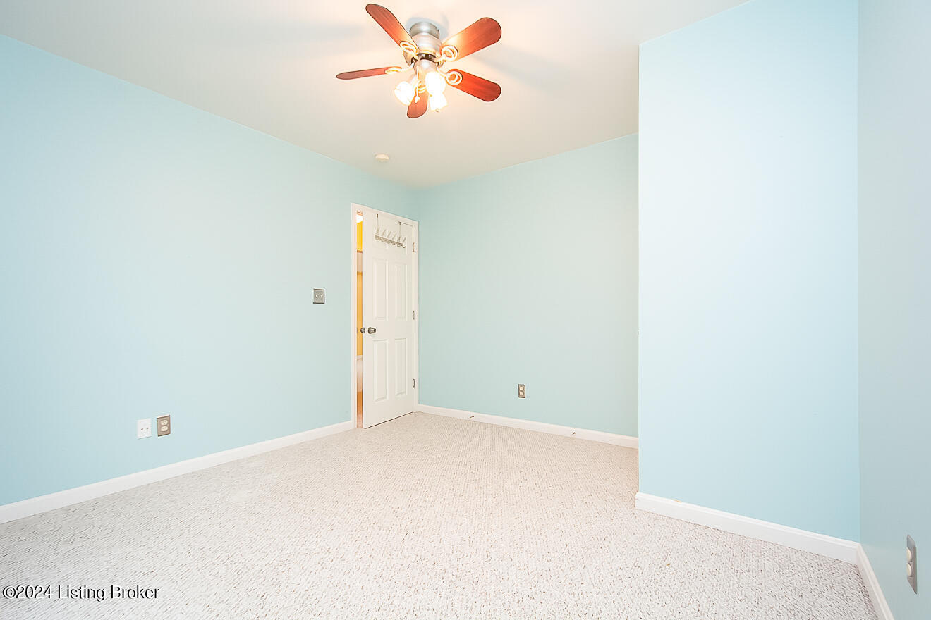 4501 Meadowlark Manor Ln