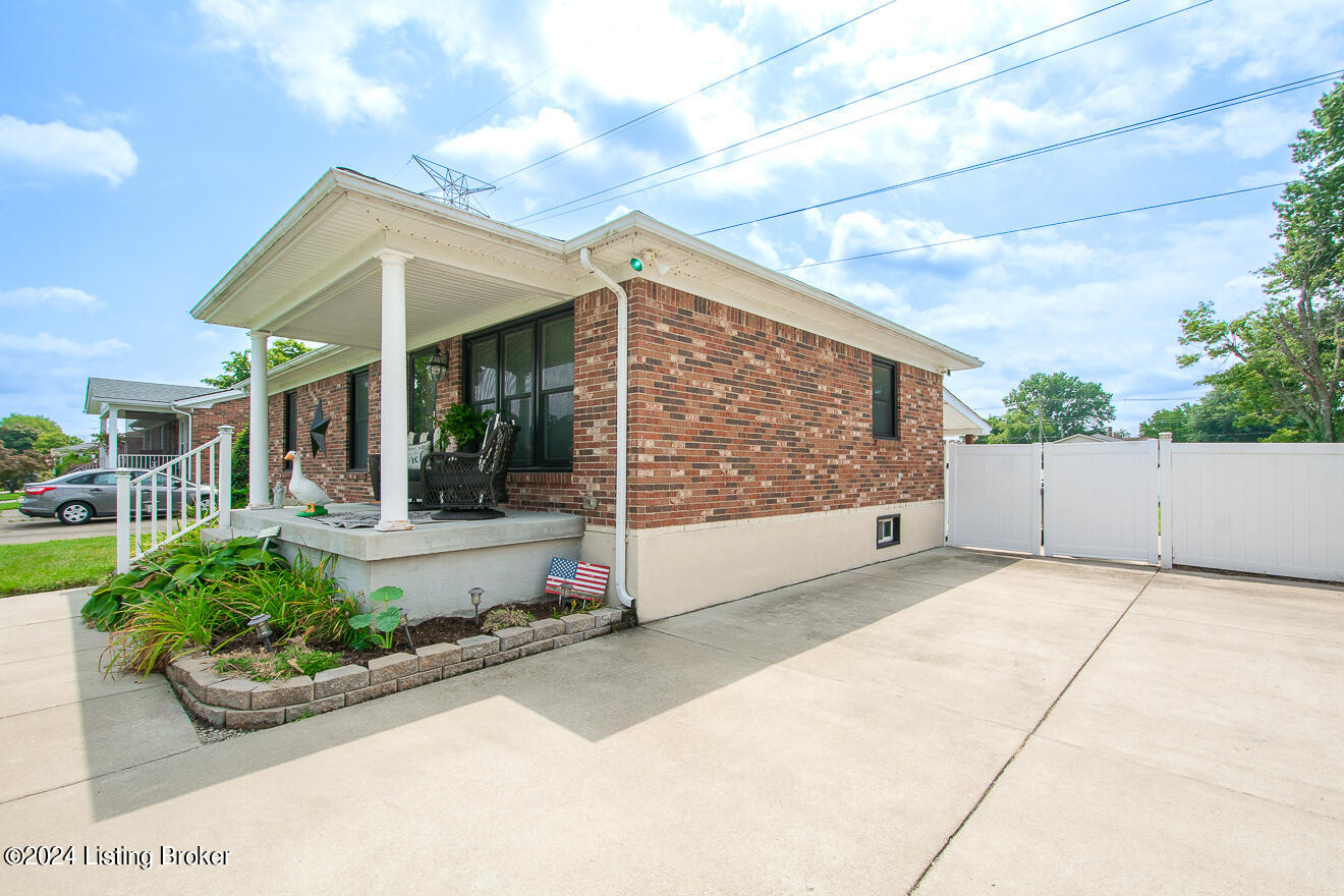 4806 Sunday Dr