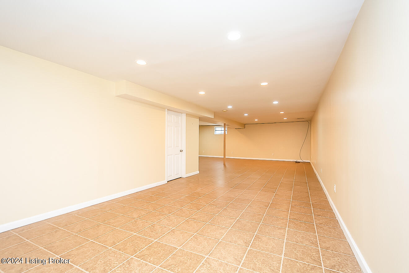 4806 Sunday Dr