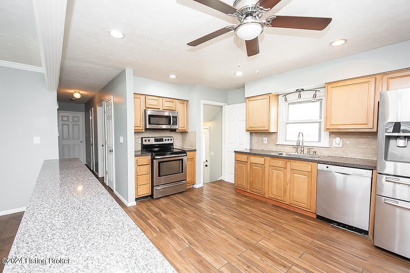 4806 Sunday Dr