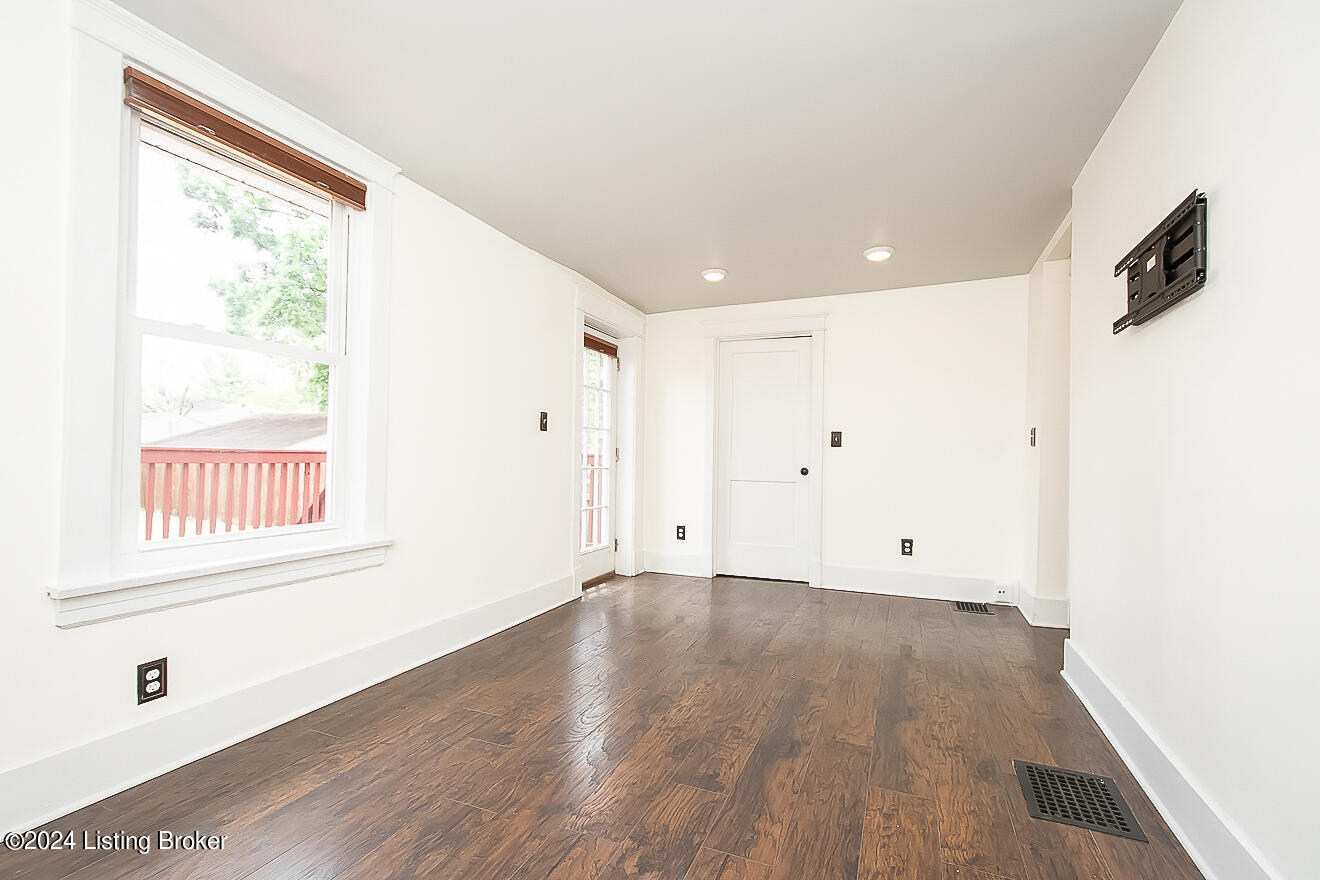 3905 Poplar Level Rd