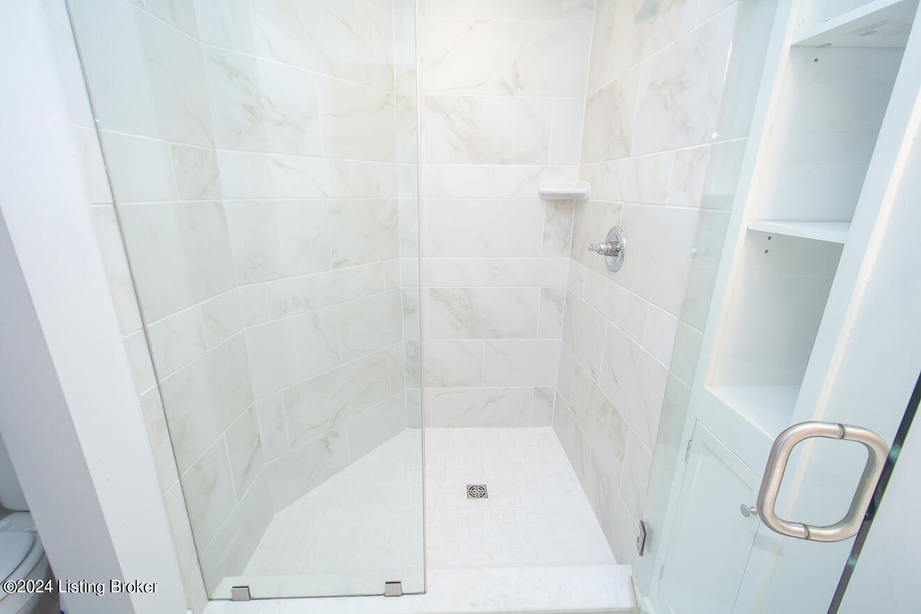 3905 Poplar Level Rd