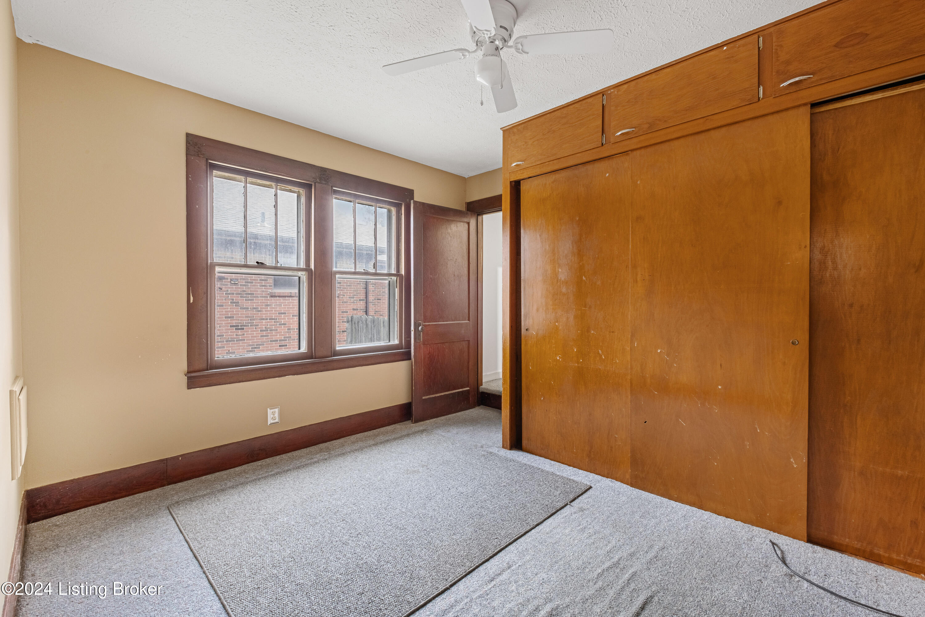 1600 Lincoln Ave