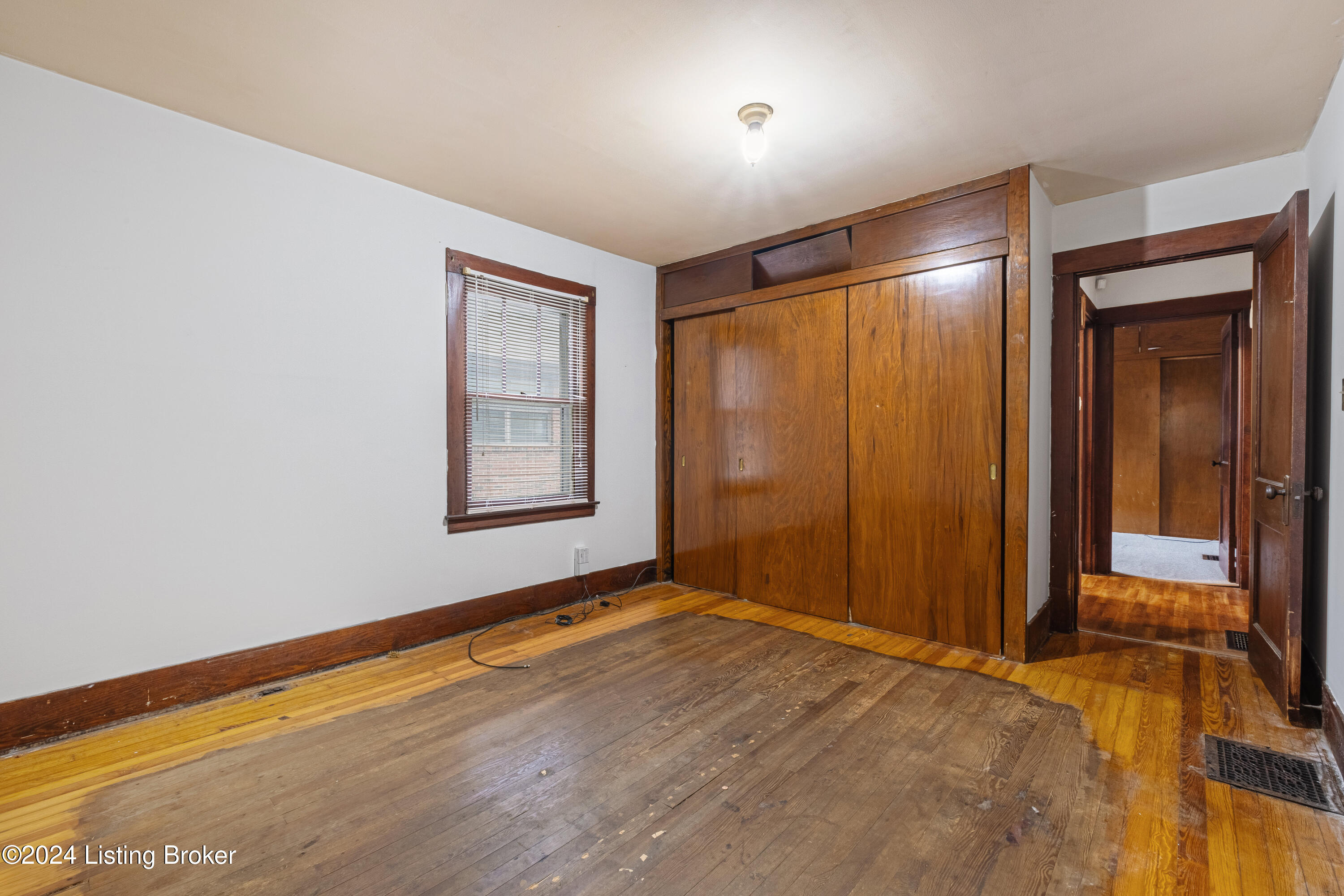 1600 Lincoln Ave