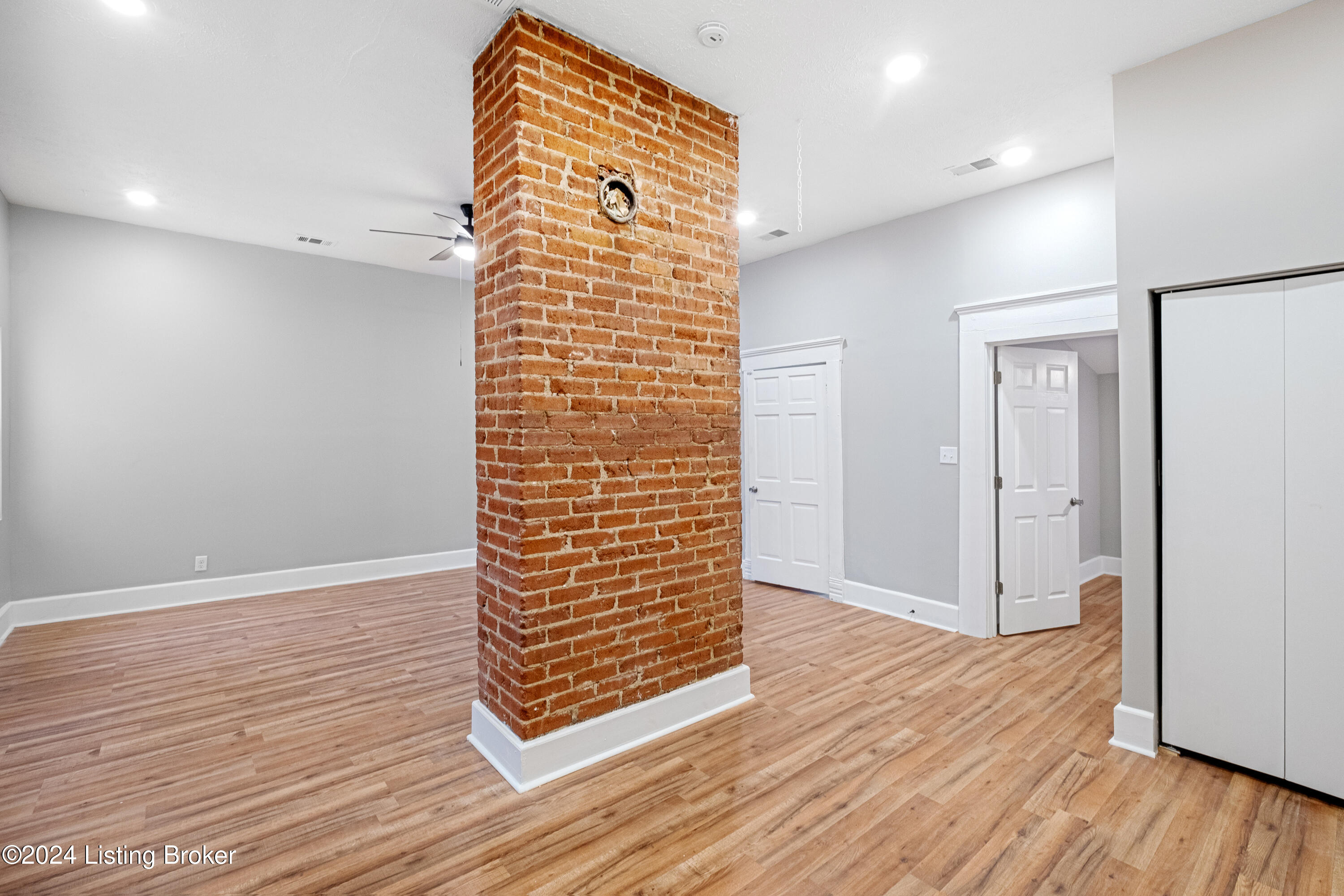 1114 Milton St, 2
