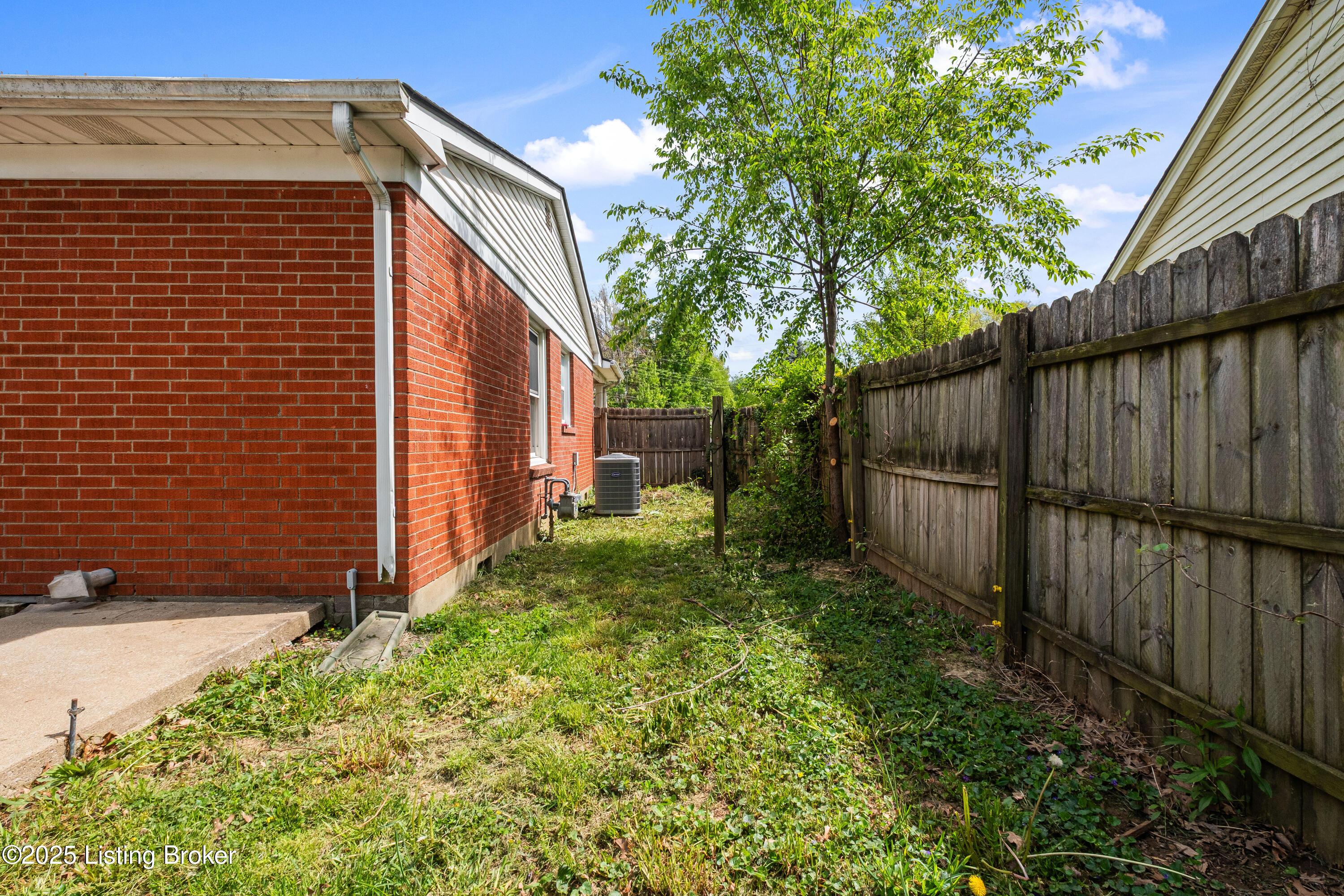 6200 Mercury Dr