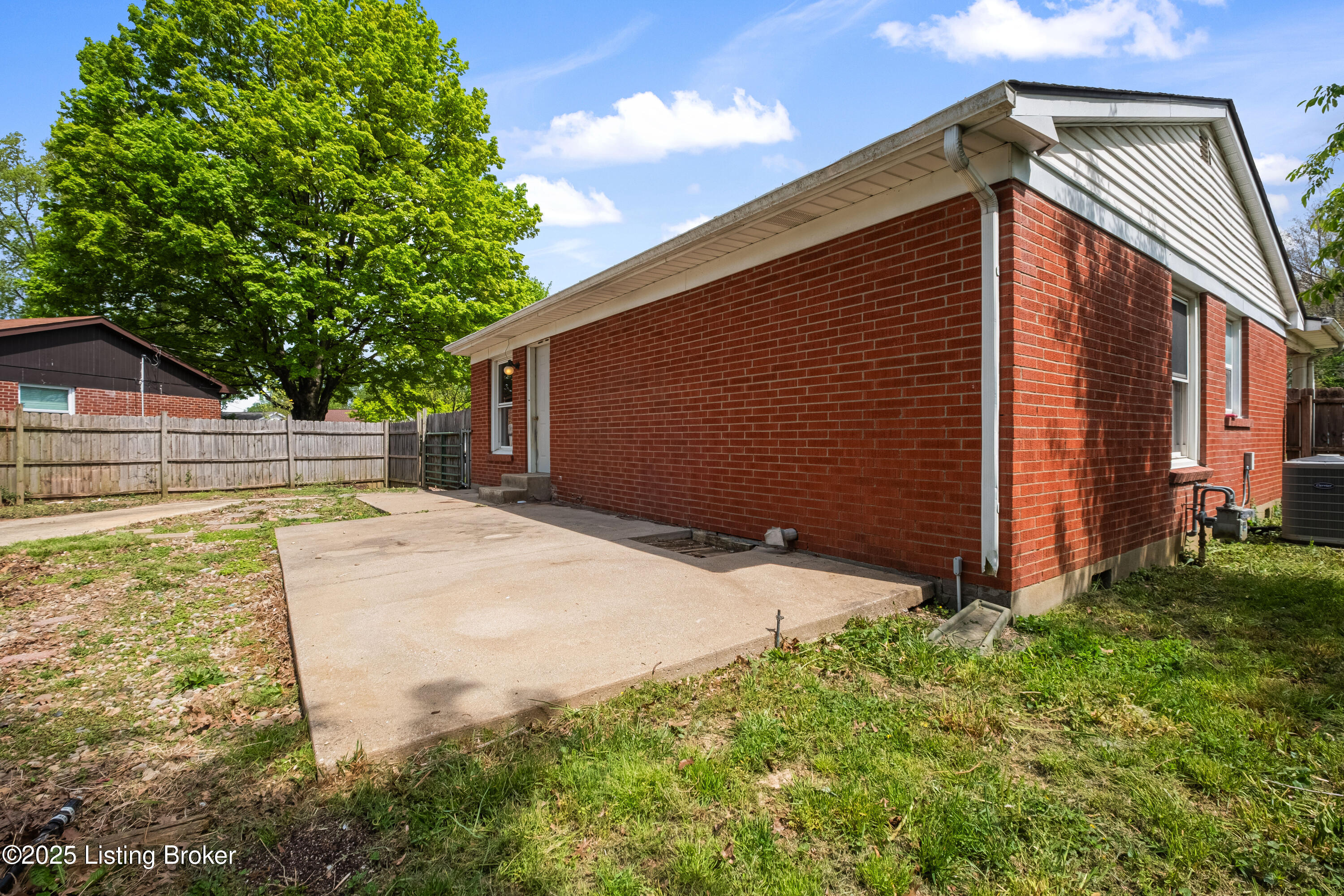 6200 Mercury Dr