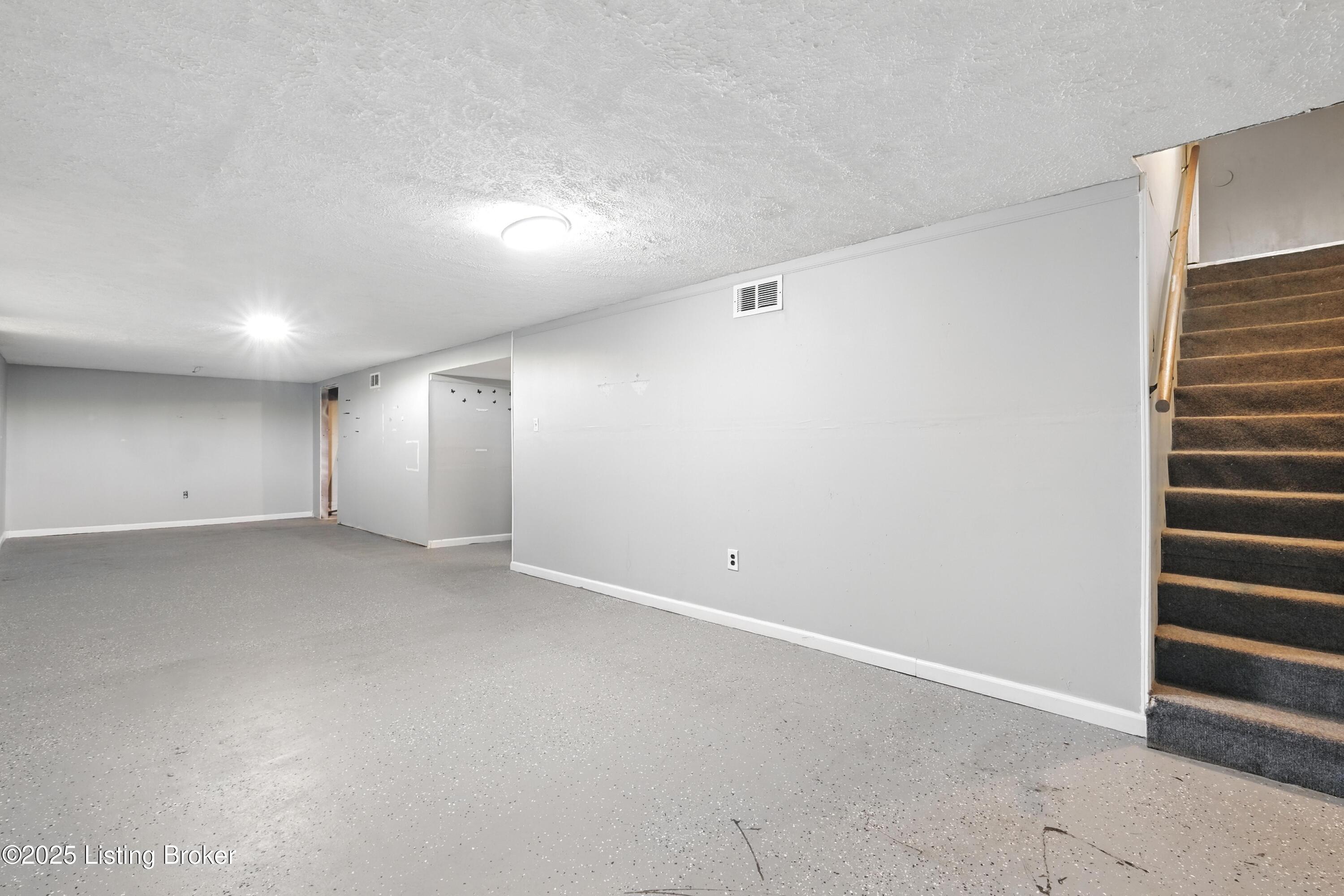 1632 Arling Ave