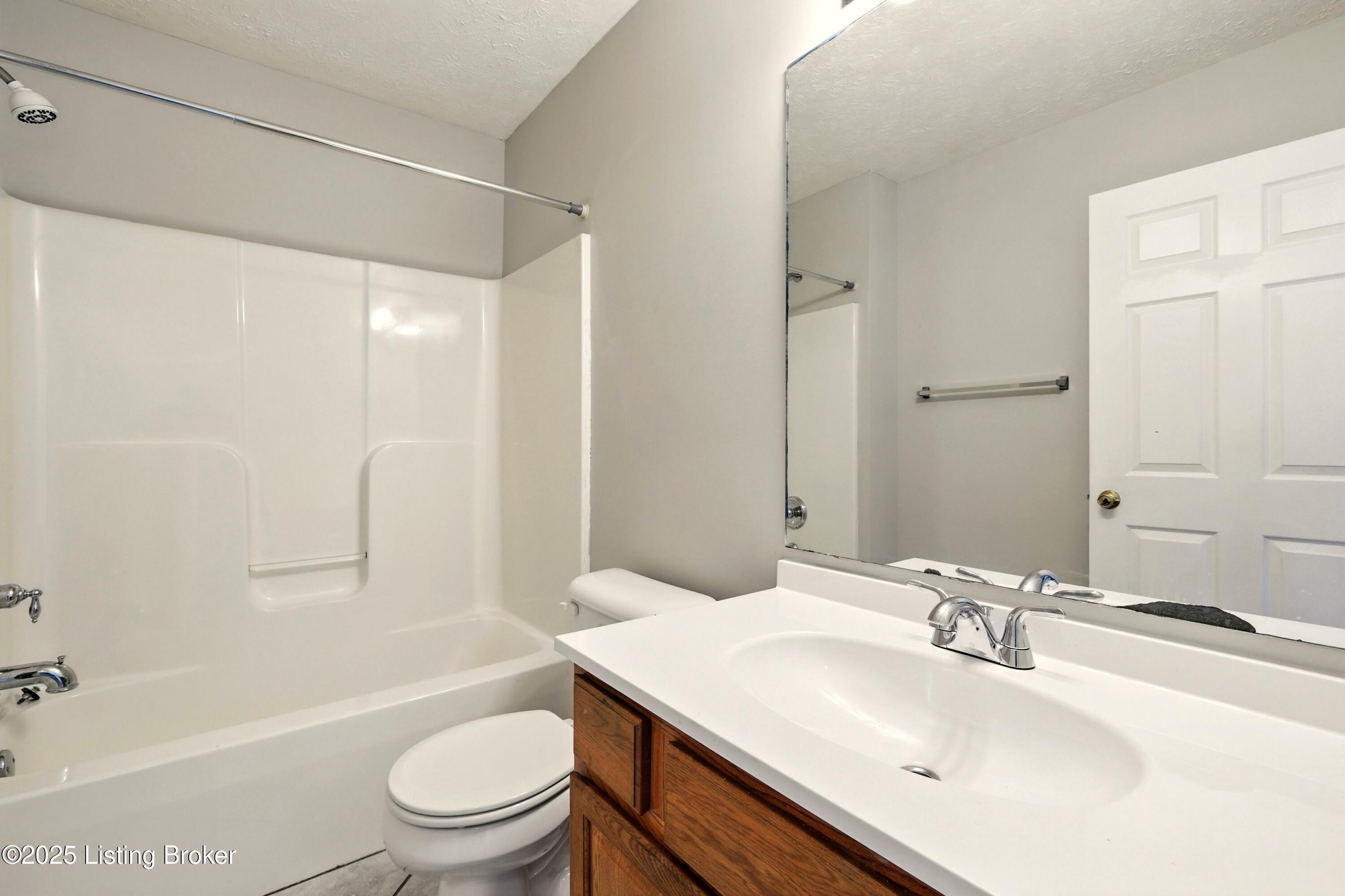 7802 Alfred Schlatter Dr, APT 6