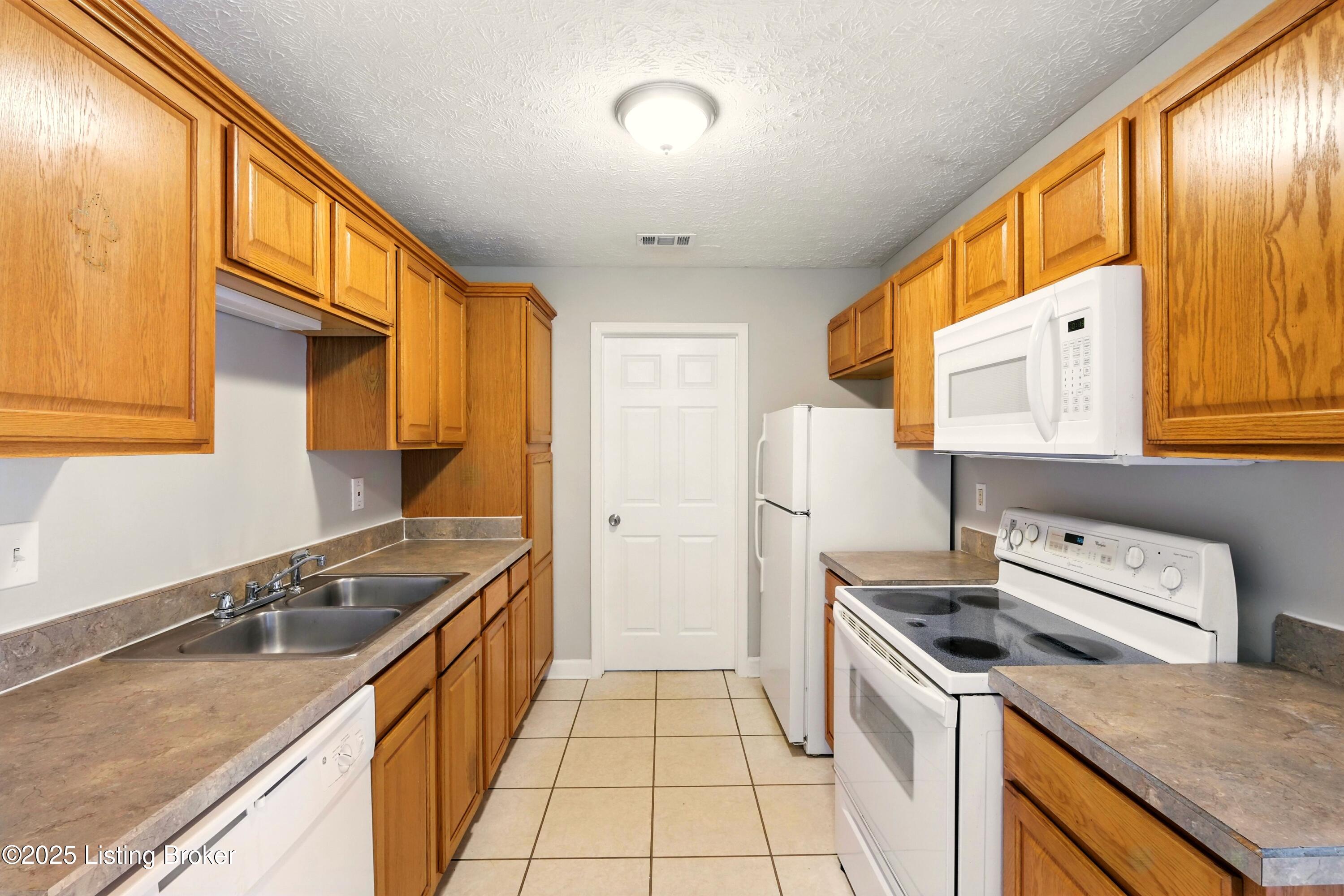 7802 Alfred Schlatter Dr, APT 6