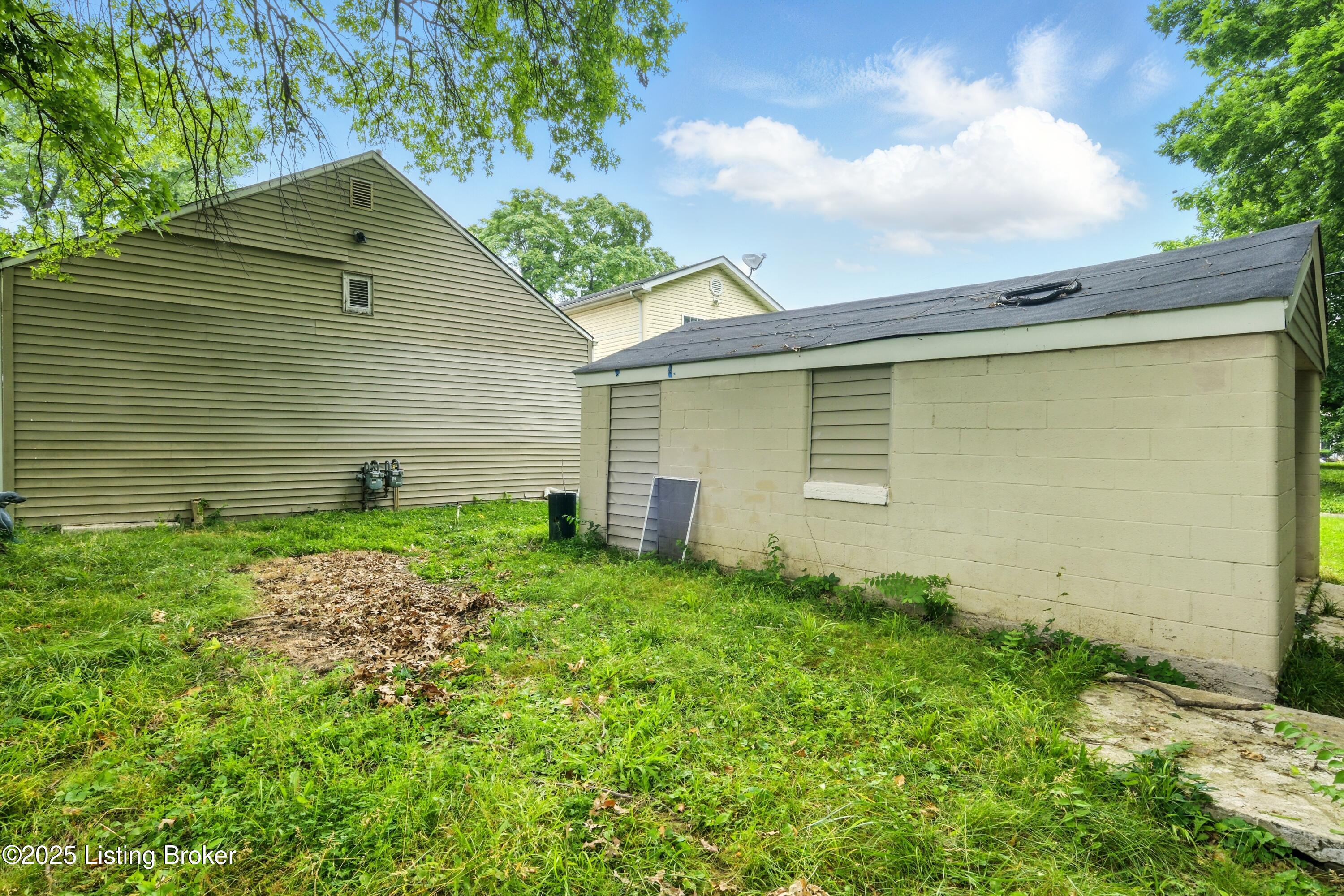724 Coke St 1