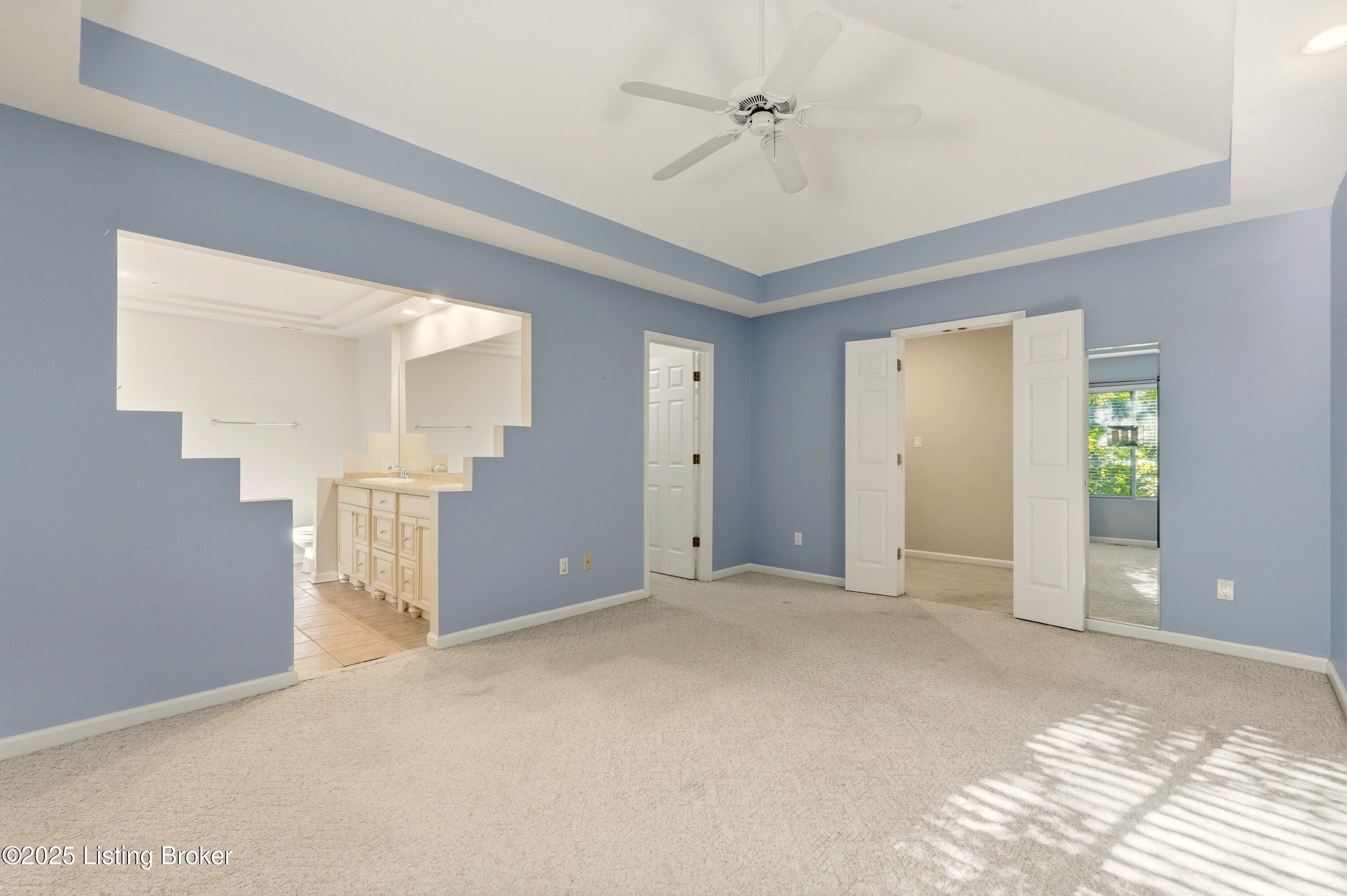 8716 Wooded Trail Ct