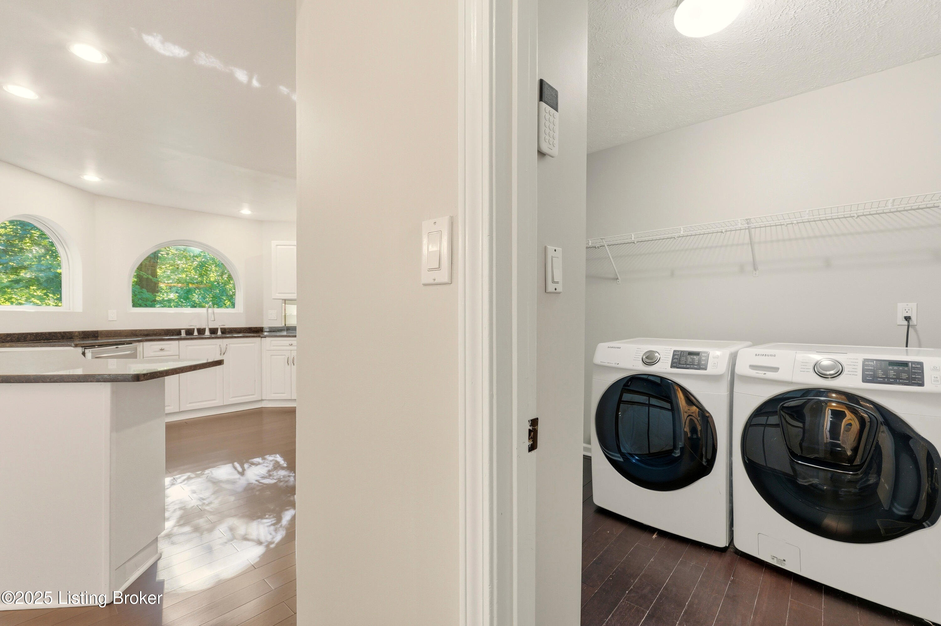 8716 Wooded Trail Ct