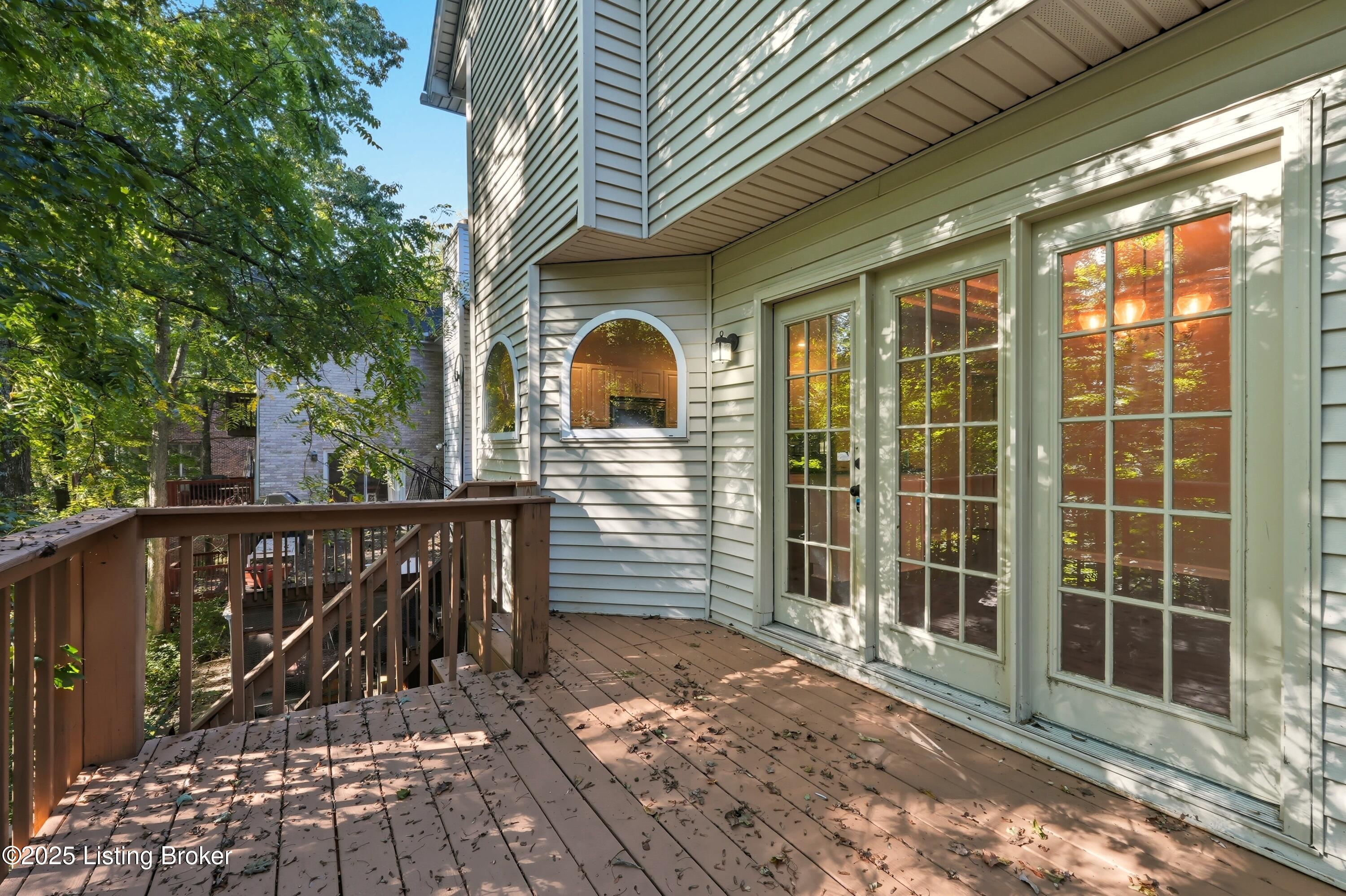 8716 Wooded Trail Ct