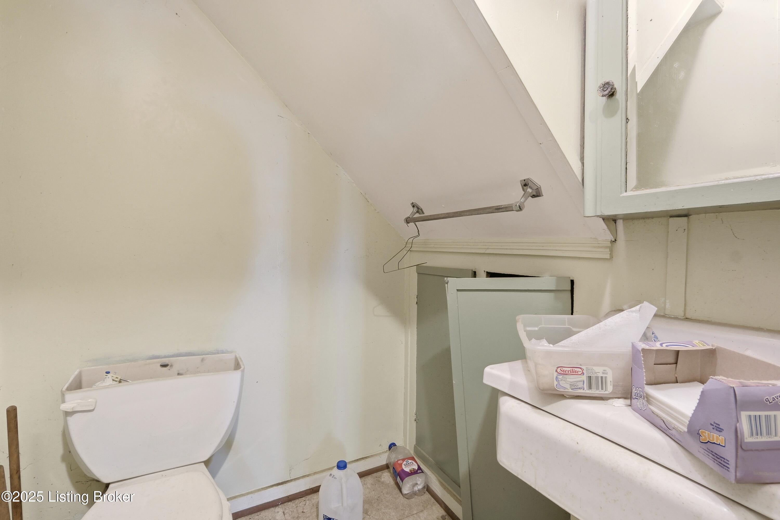 1000 E Muhammad Ali Blvd