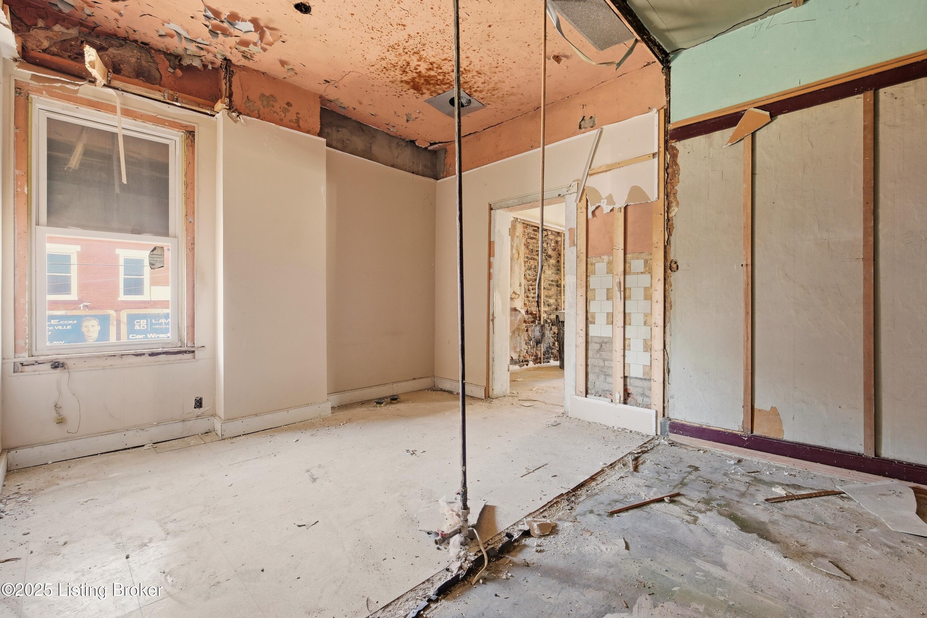 1000 E Muhammad Ali Blvd