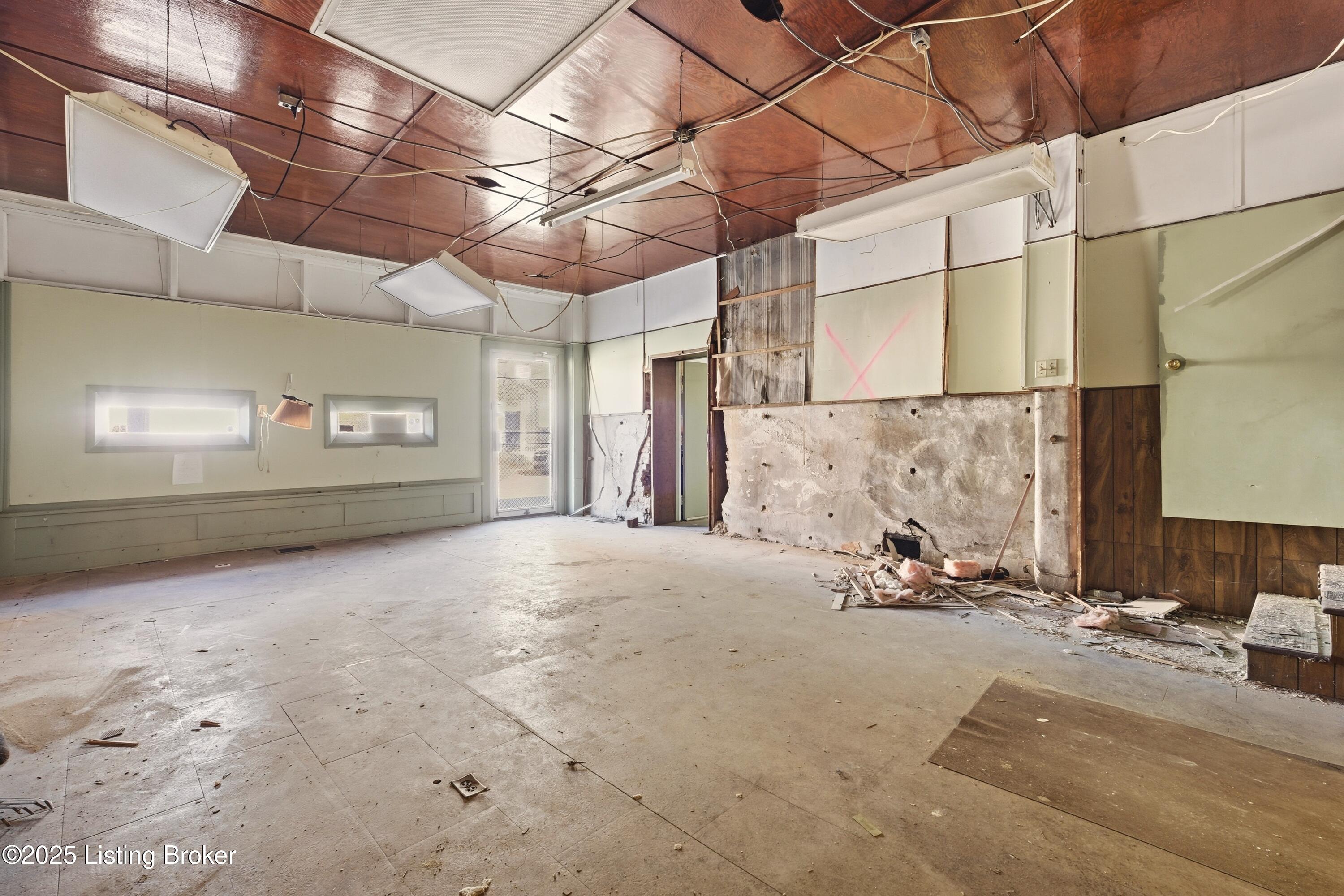 1000 E Muhammad Ali Blvd