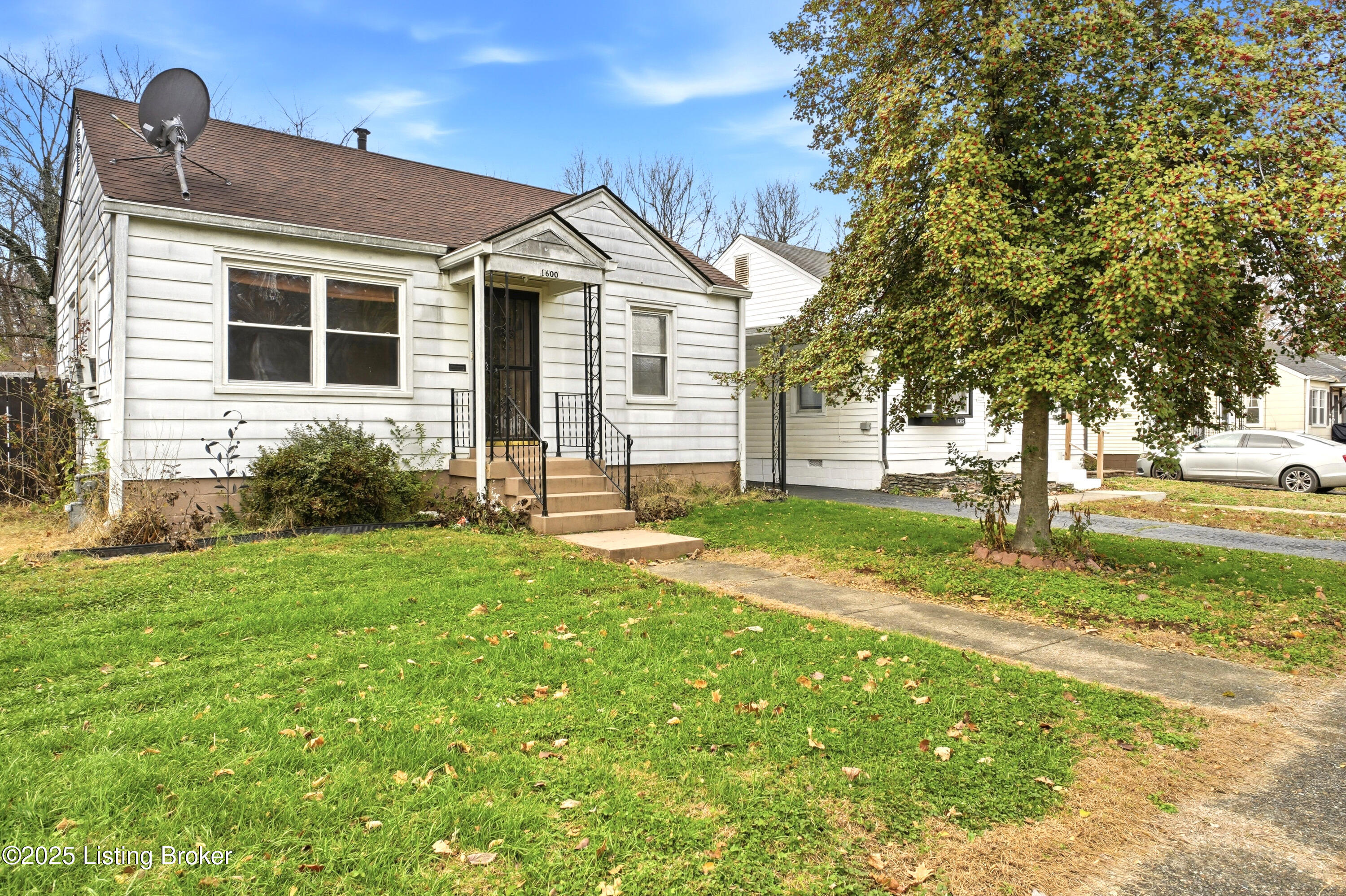 1600 Thornberry Ave
