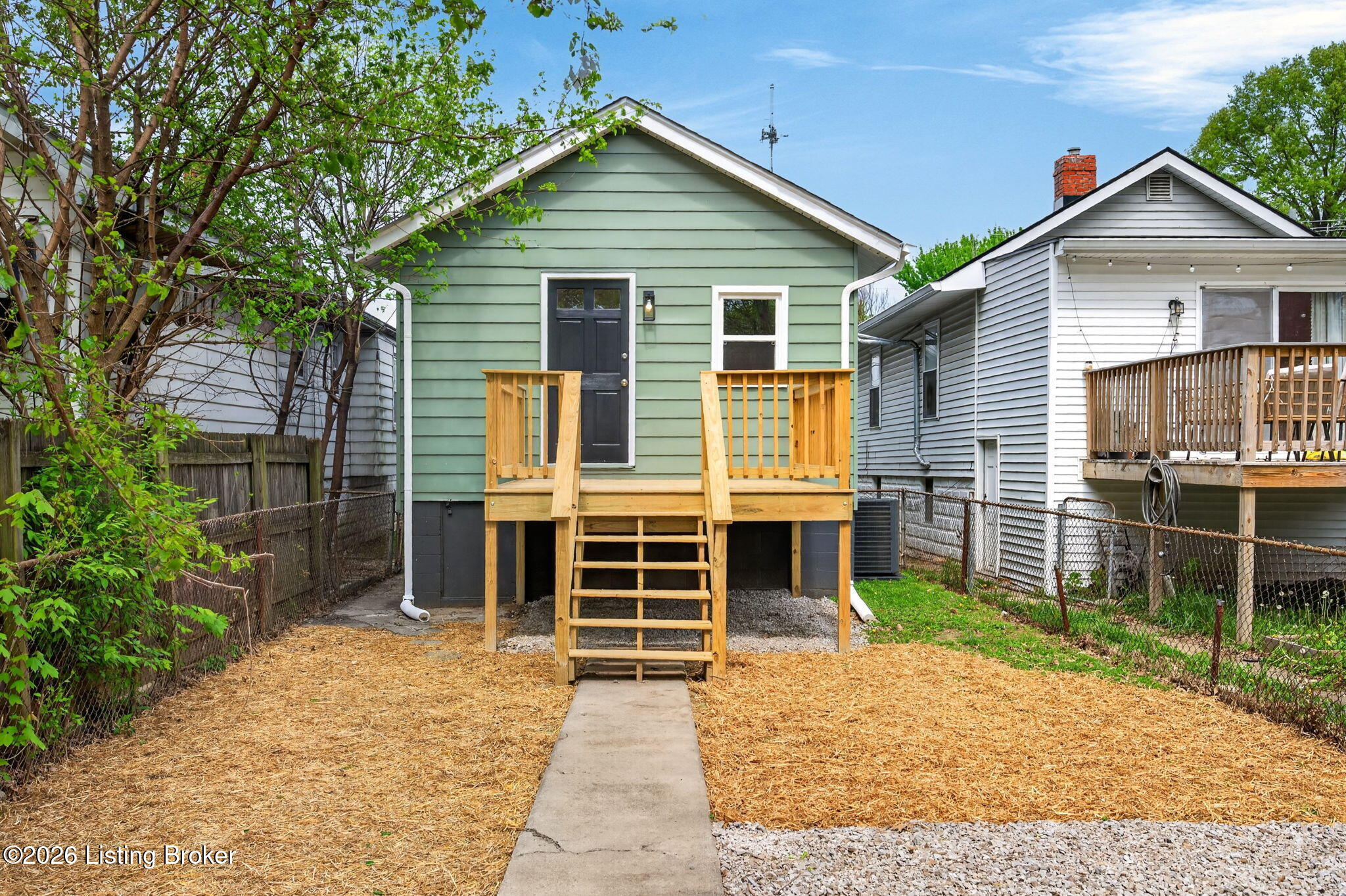 518 W Evelyn Ave