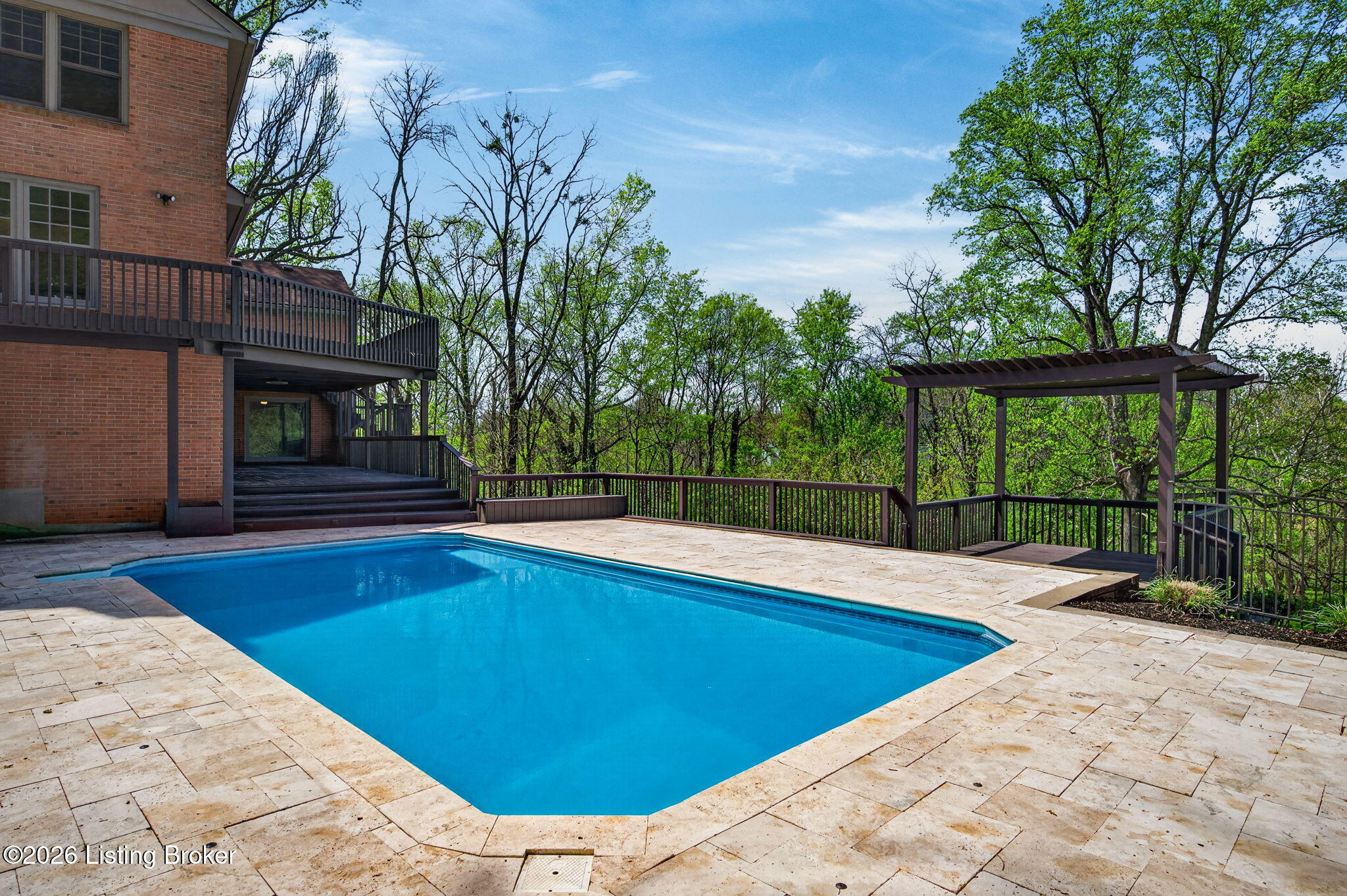 3 Scenic Hill Ct