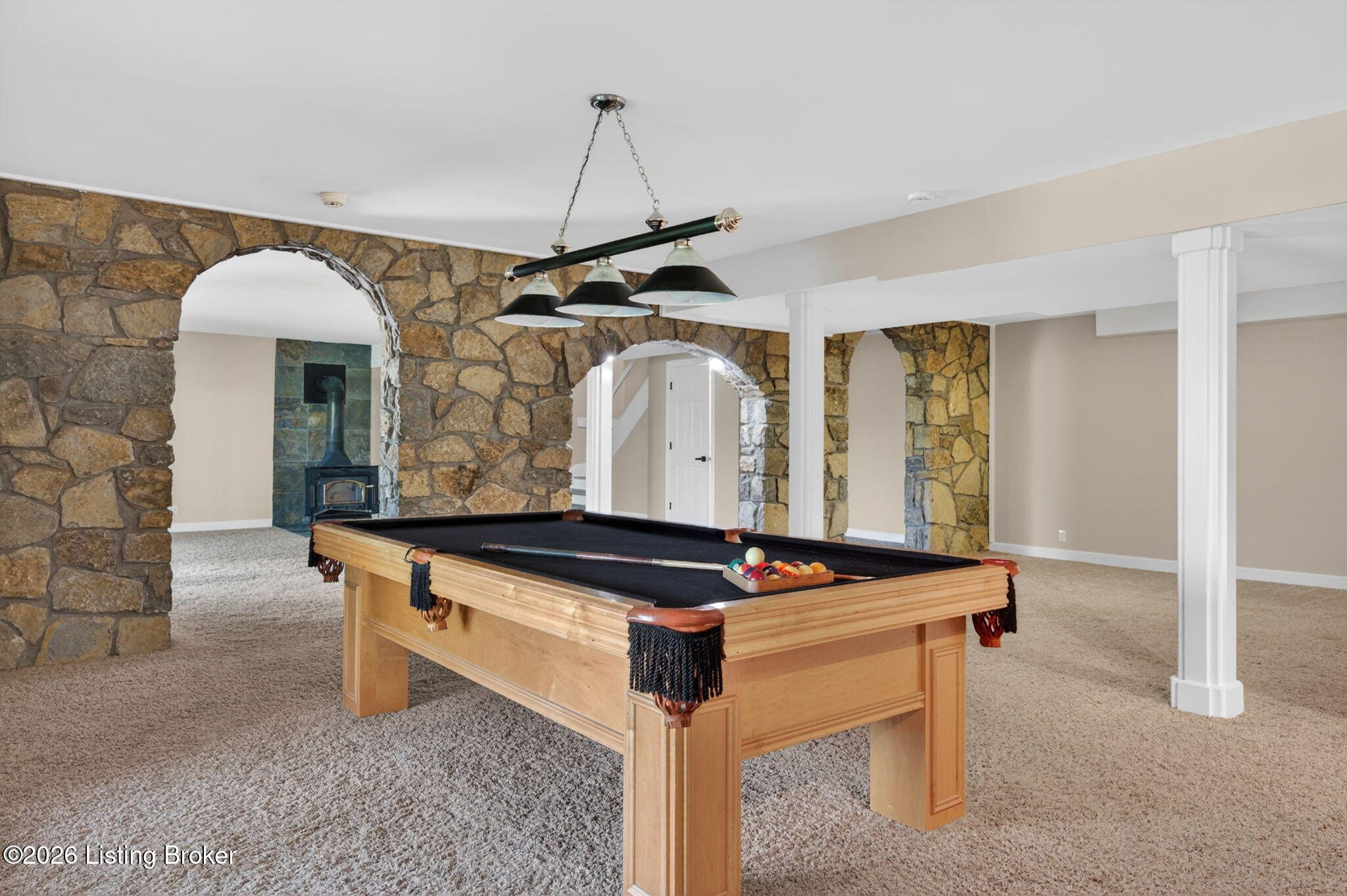 3 Scenic Hill Ct