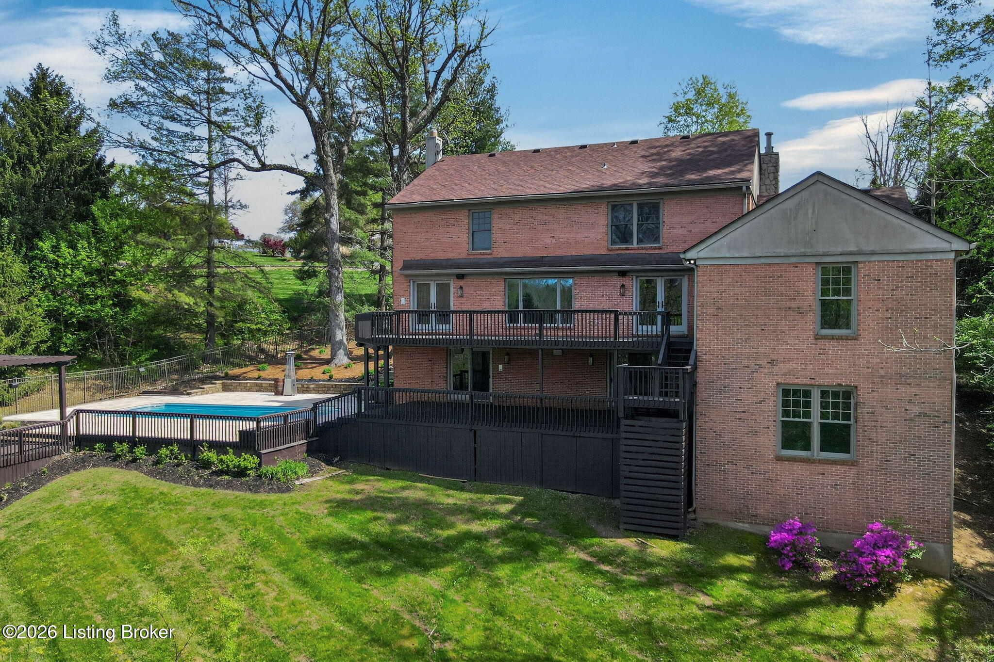 3 Scenic Hill Ct