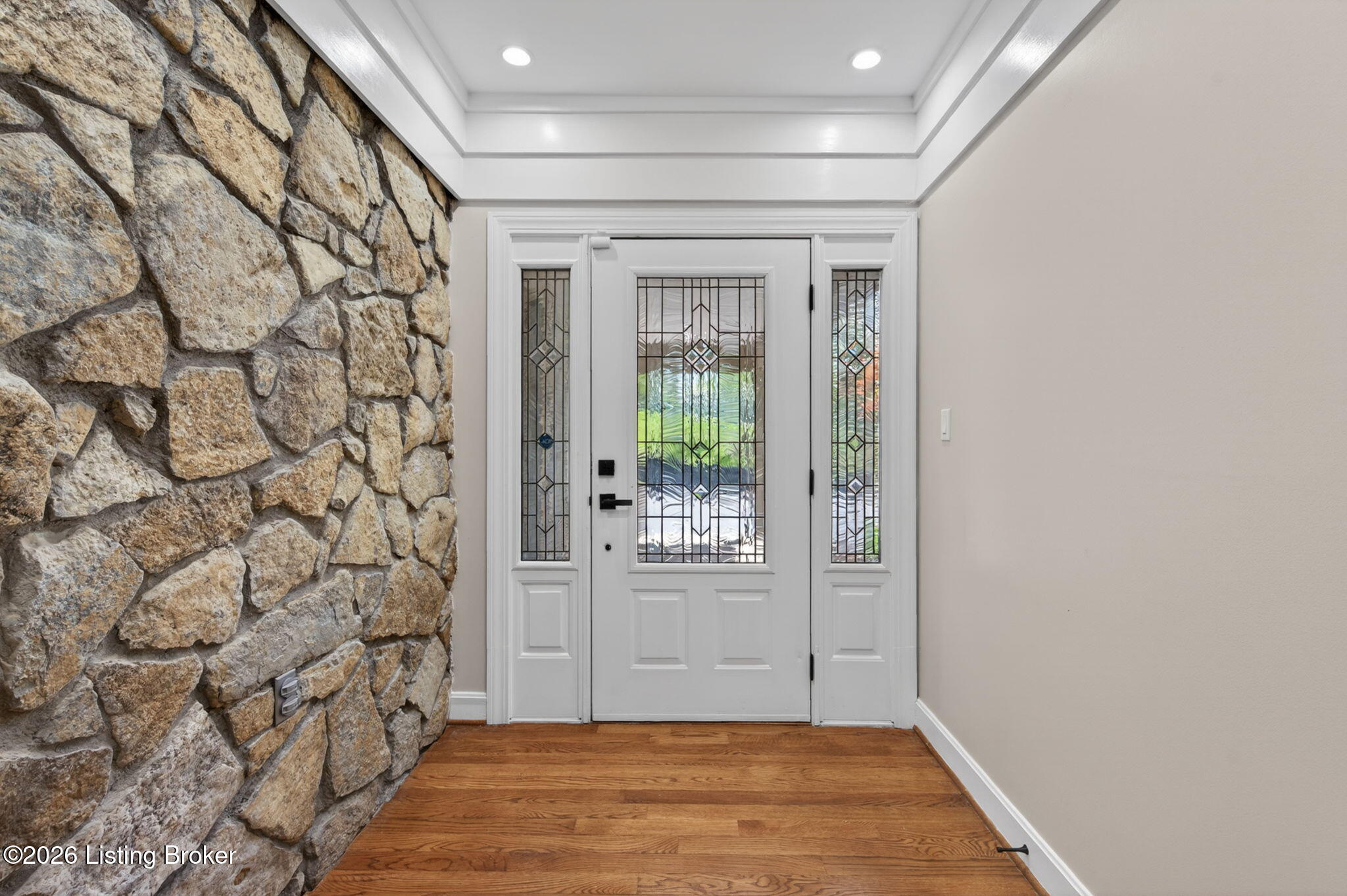 3 Scenic Hill Ct
