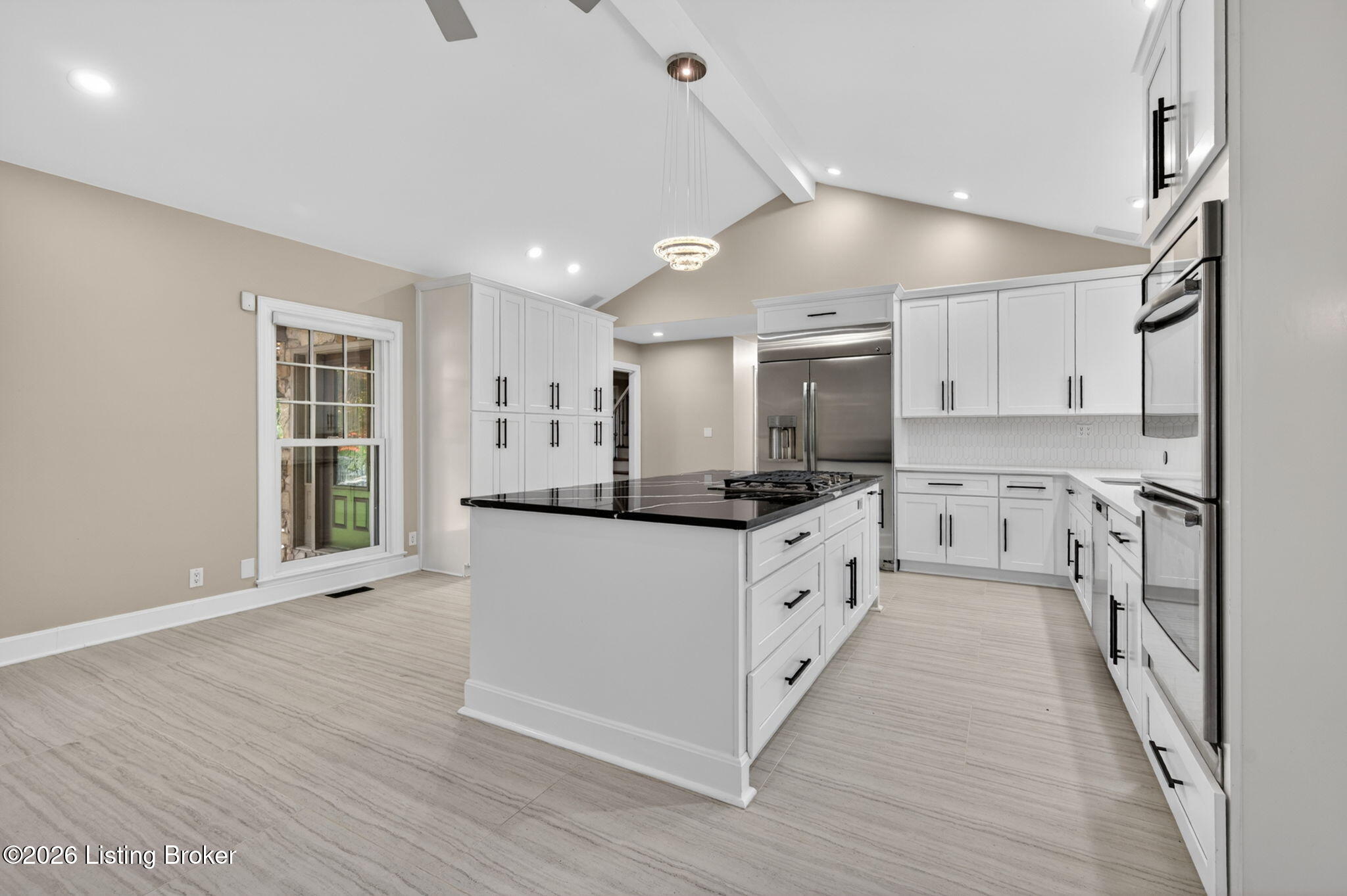 3 Scenic Hill Ct