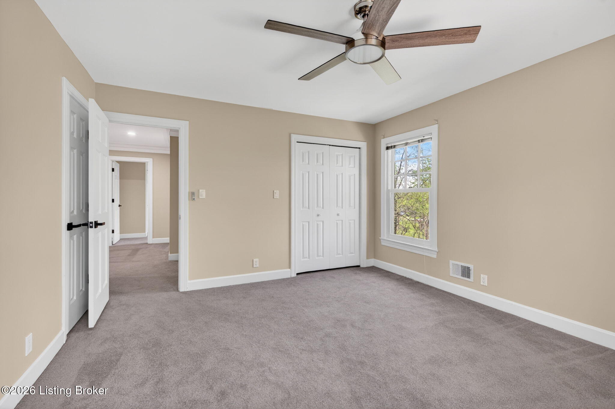 3 Scenic Hill Ct