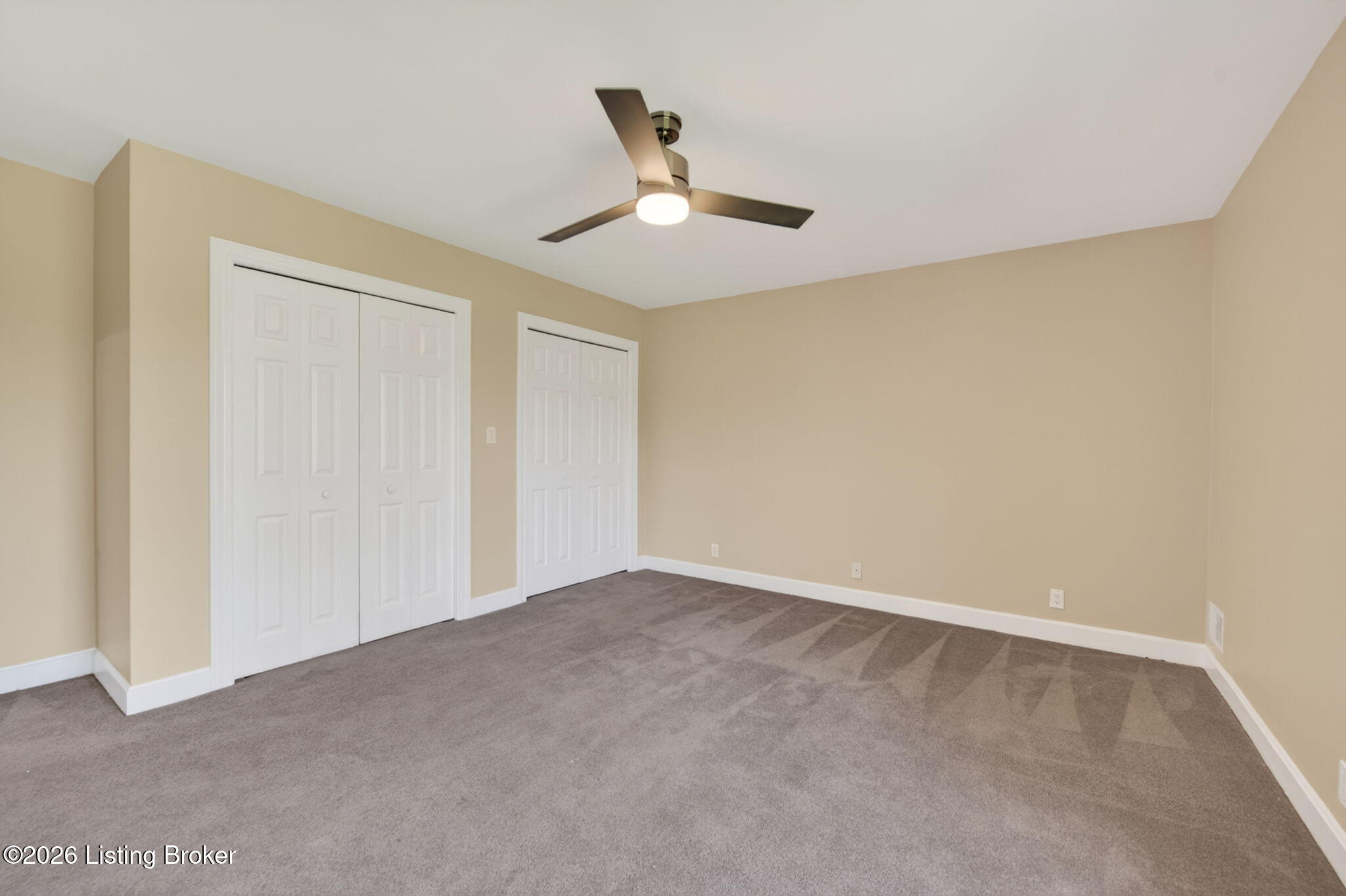 3 Scenic Hill Ct