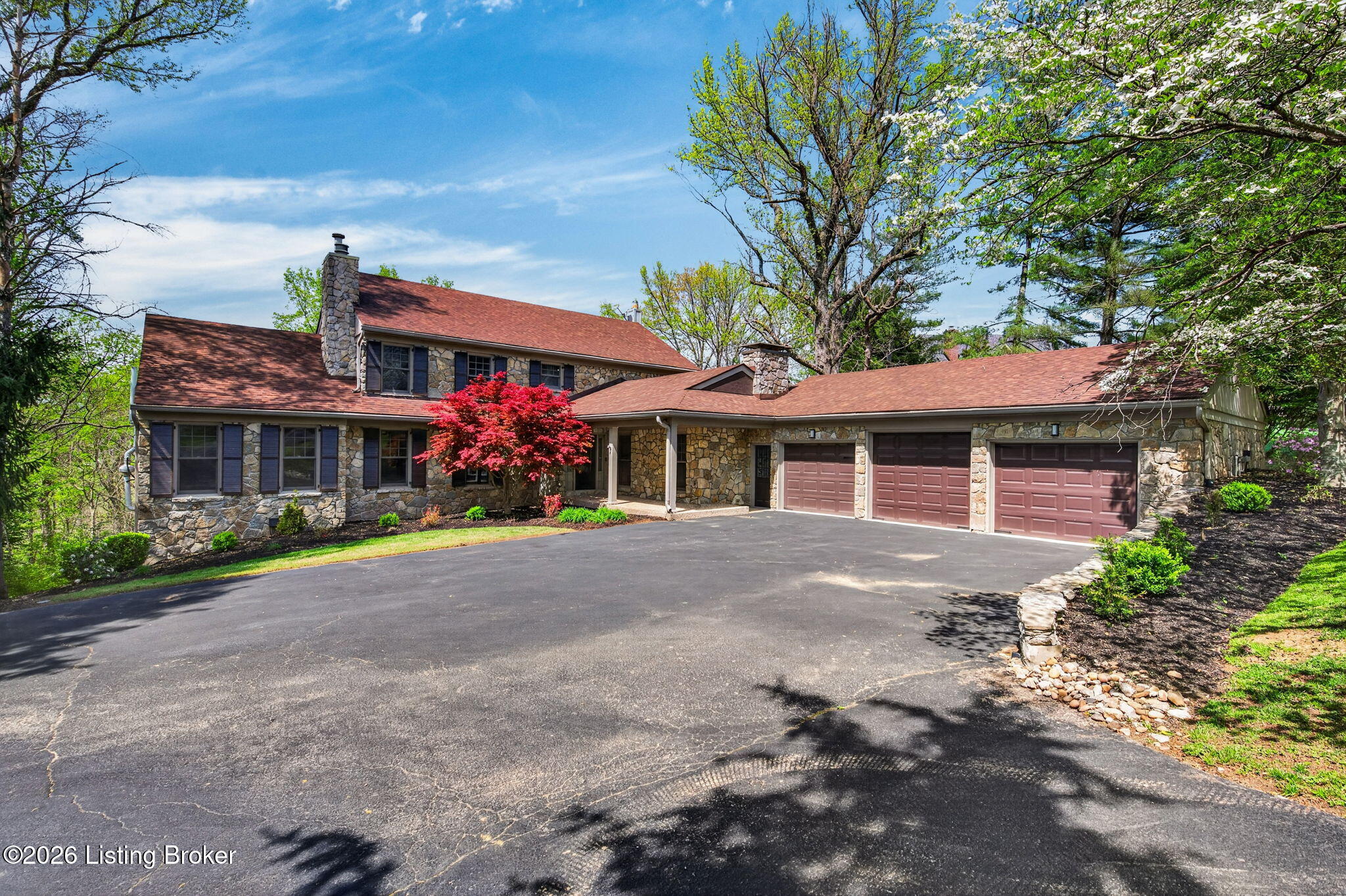 3 Scenic Hill Ct