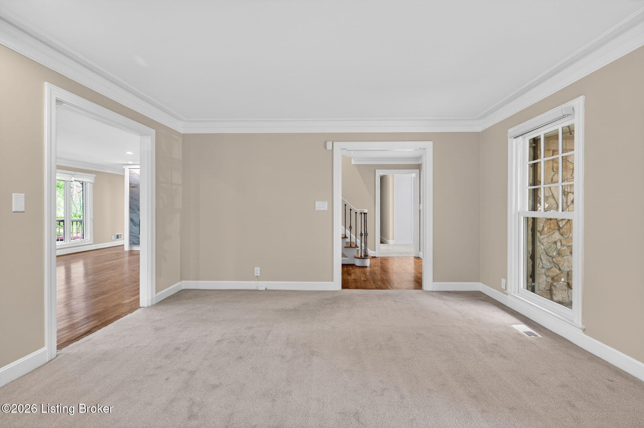 3 Scenic Hill Ct