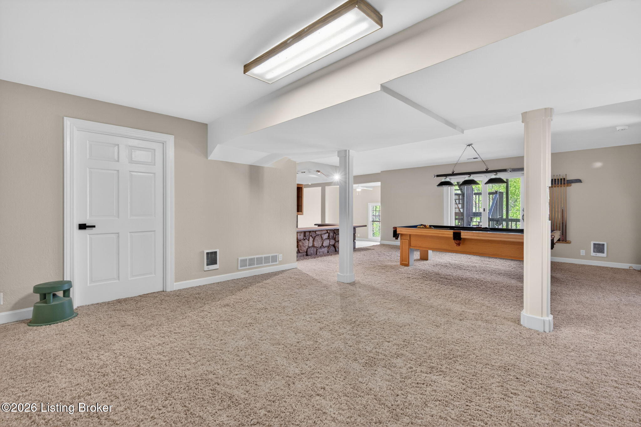 3 Scenic Hill Ct