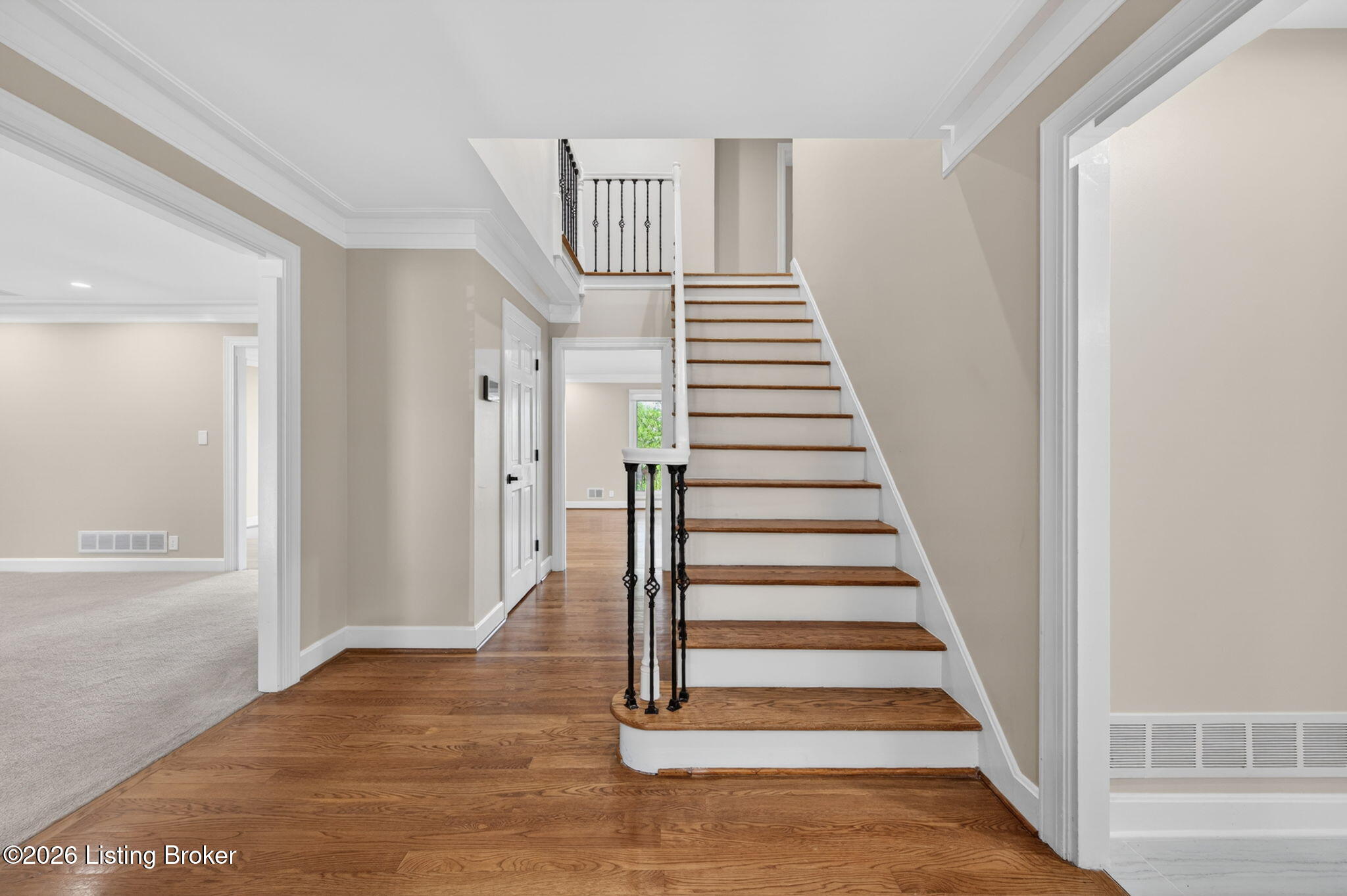 3 Scenic Hill Ct