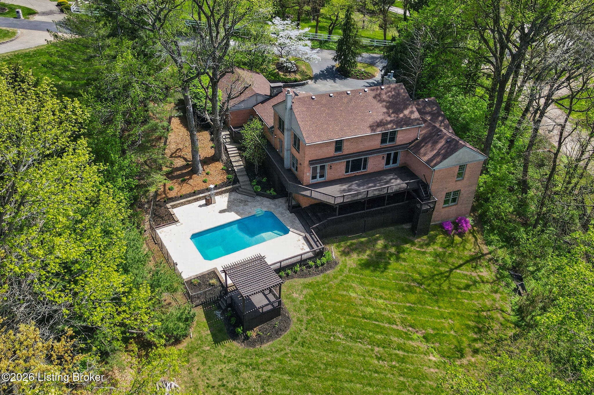 3 Scenic Hill Ct
