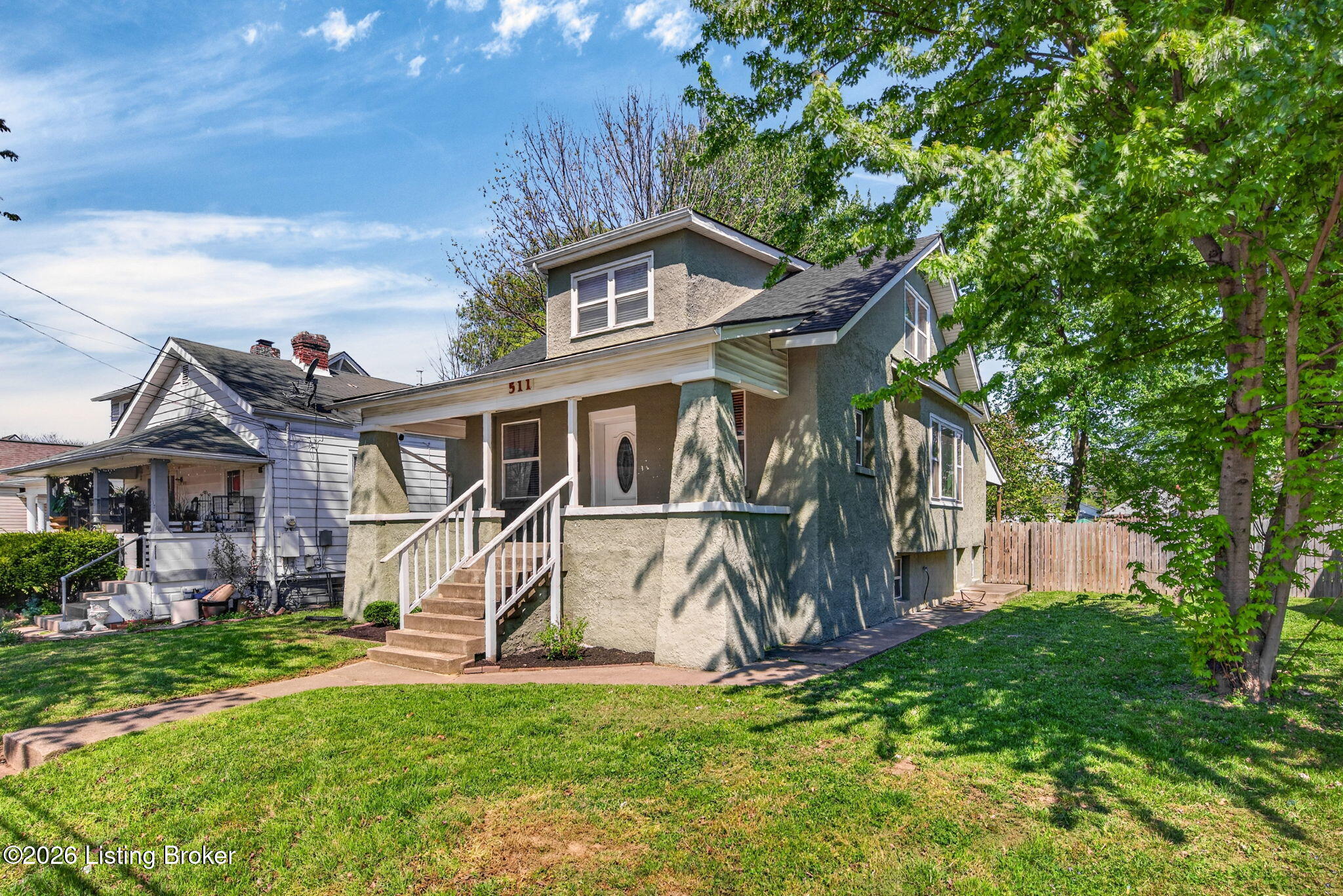 511 W Whitney Ave