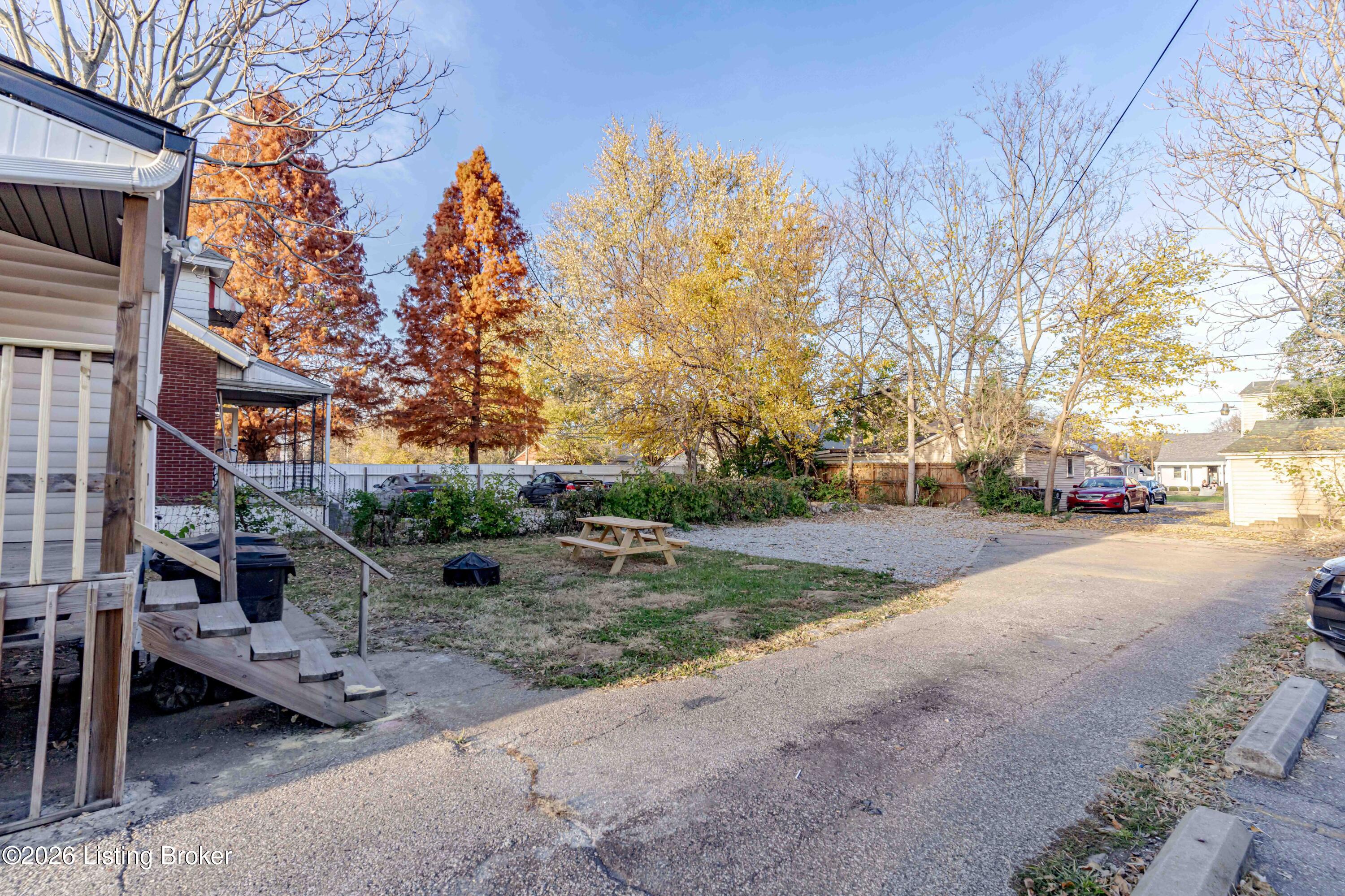 3025 Preston Hwy