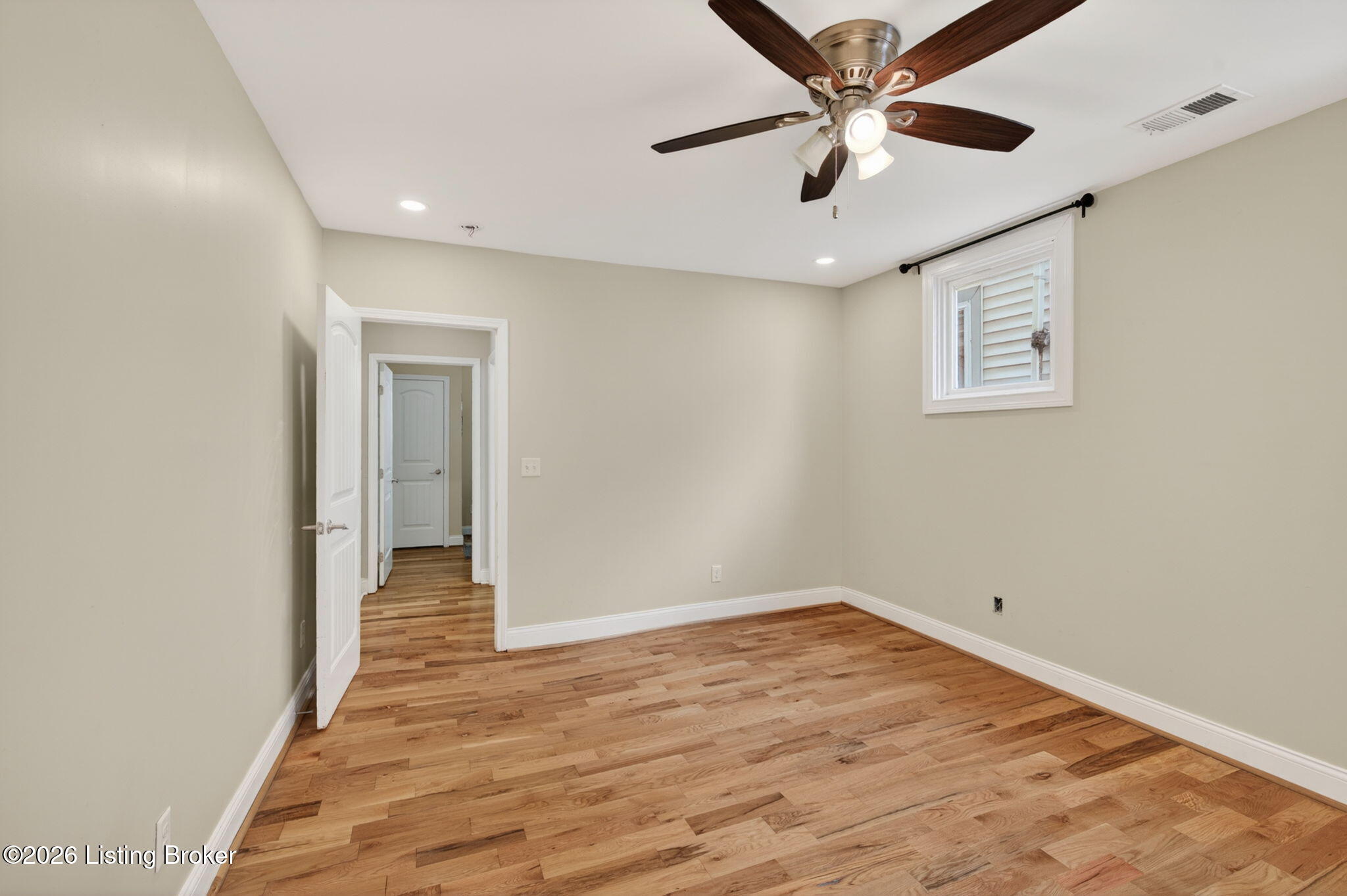 1320 Winter Ave