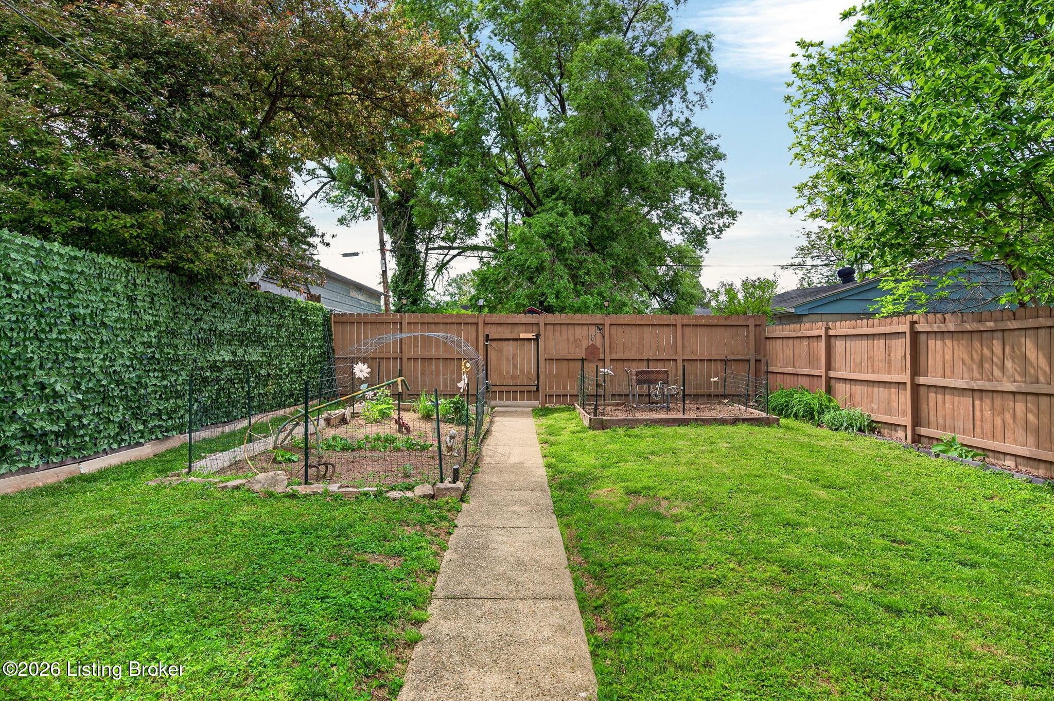 1320 Winter Ave