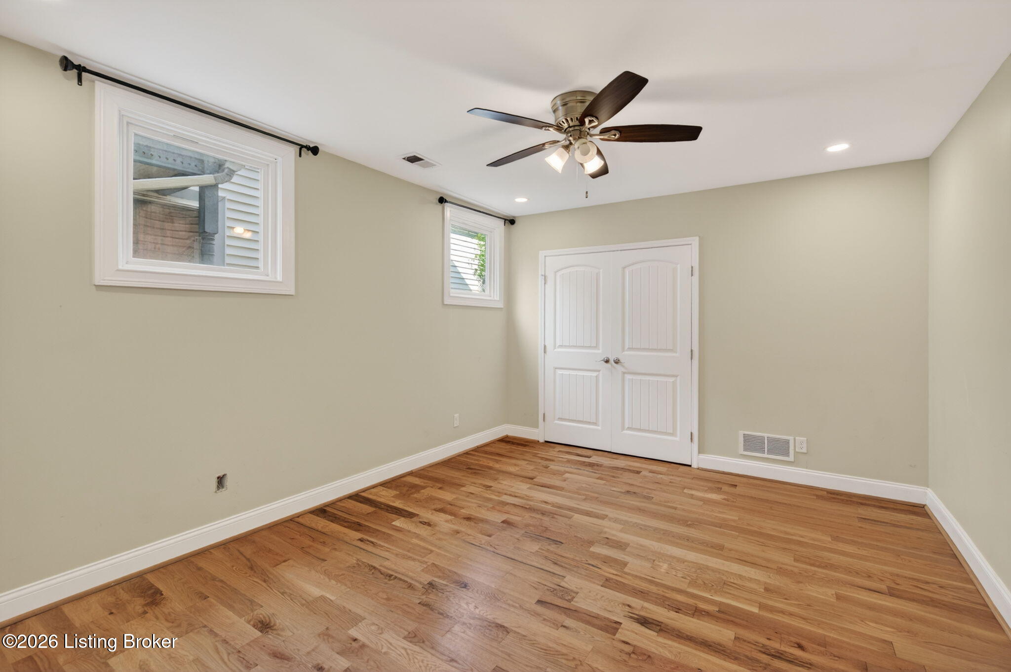 1320 Winter Ave