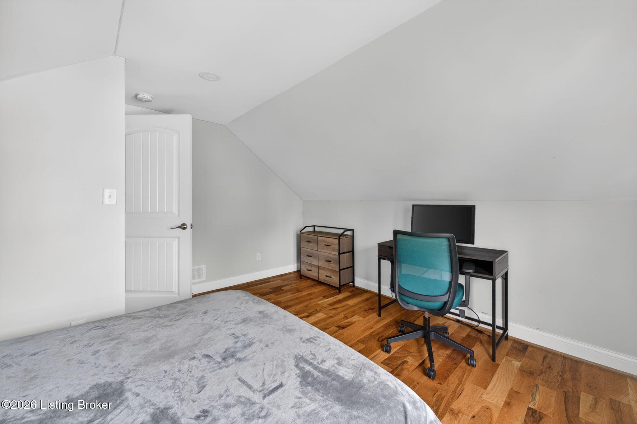 1320 Winter Ave
