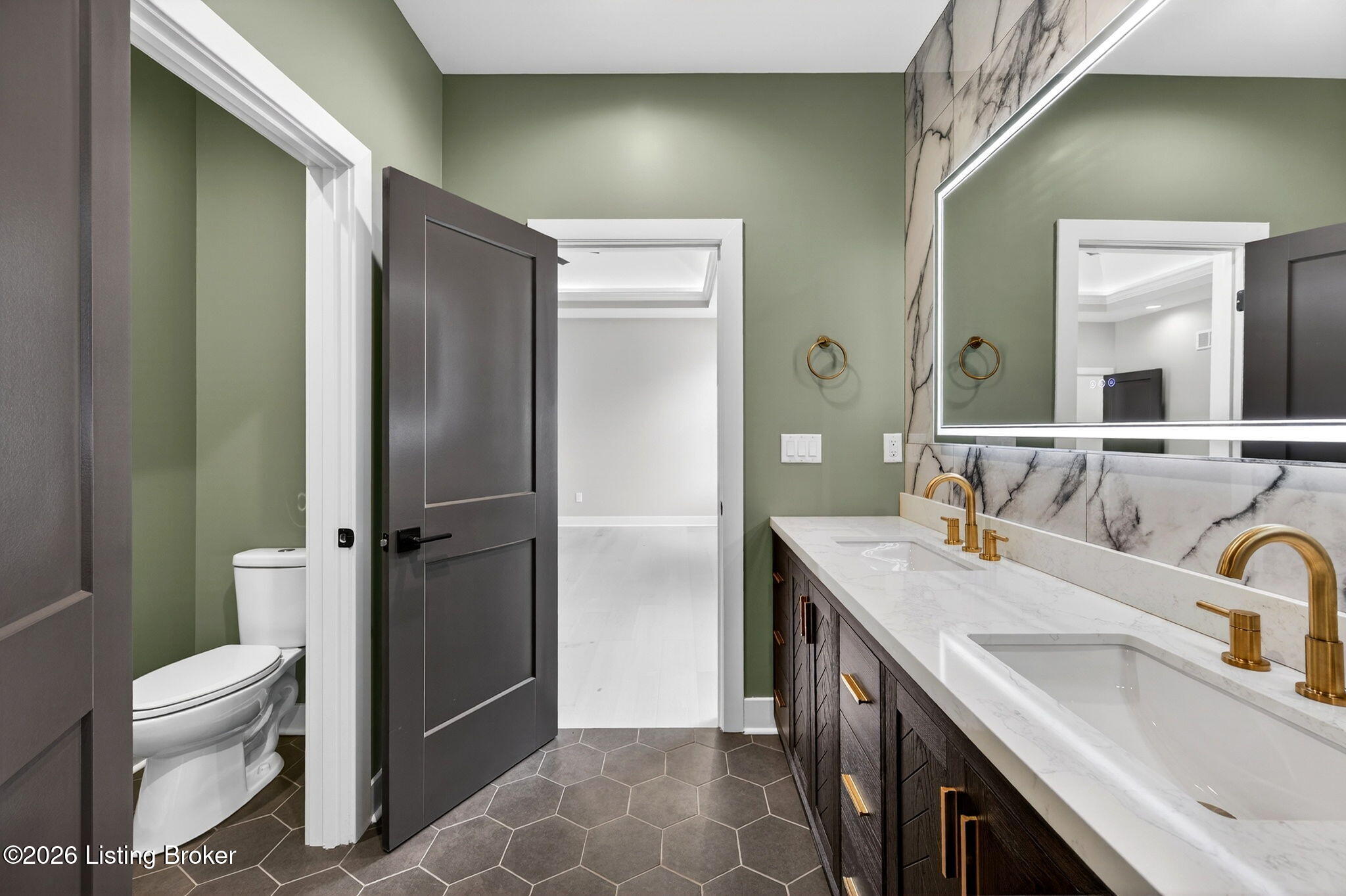 1505 Lincoln Hill Way