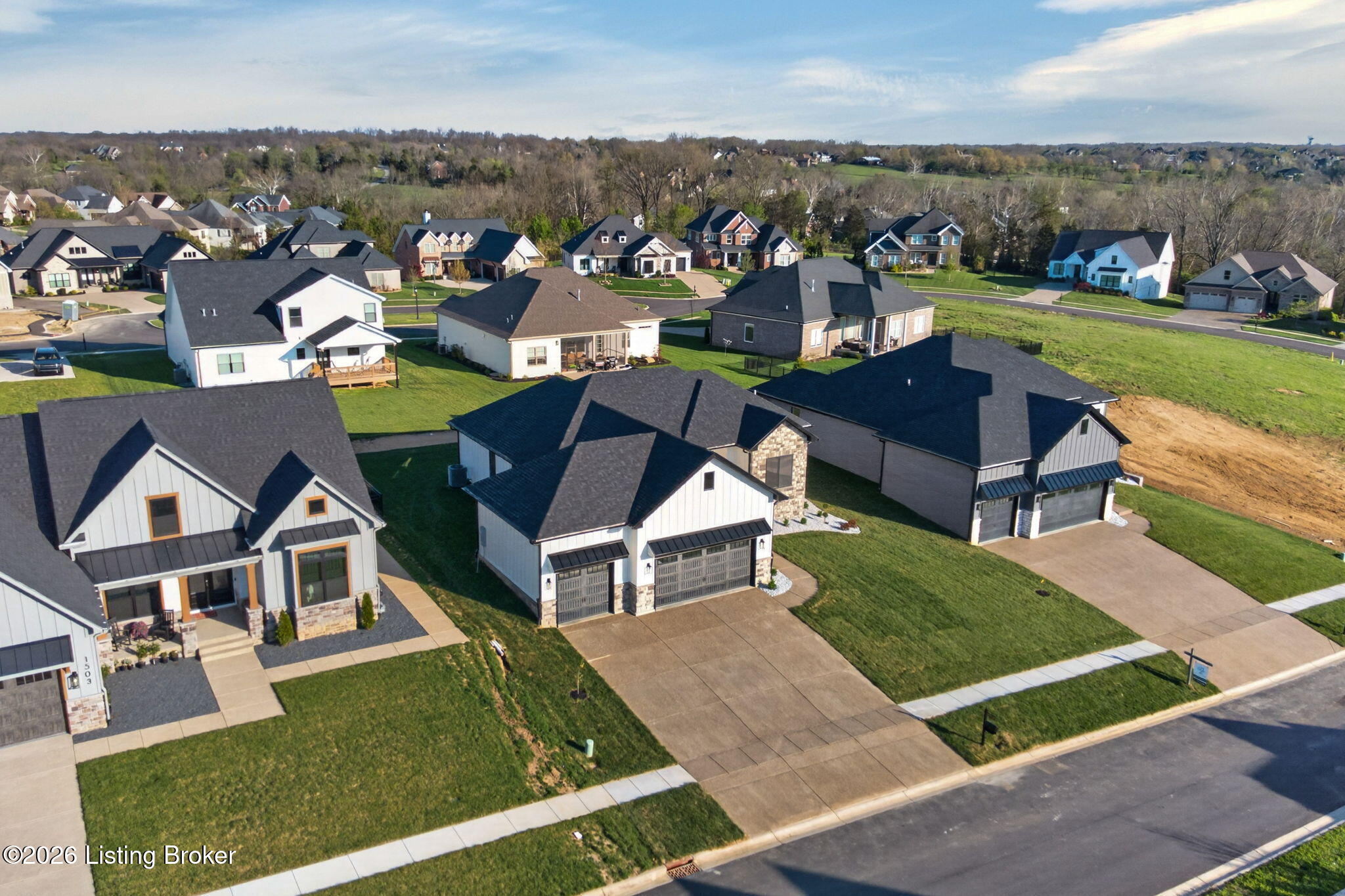 1505 Lincoln Hill Way