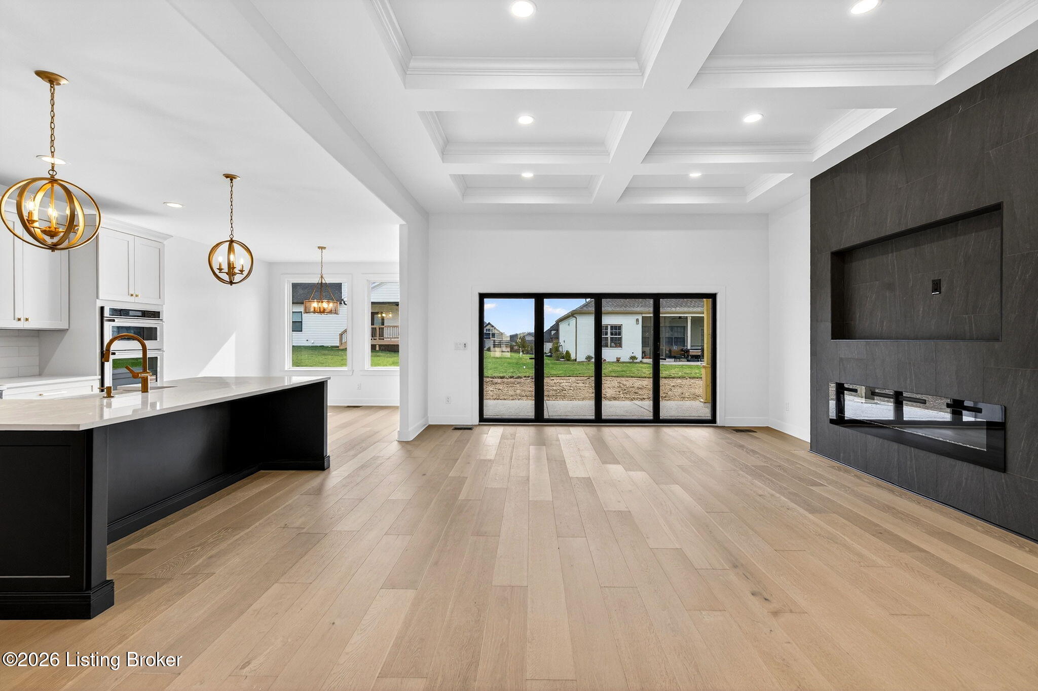 1505 Lincoln Hill Way