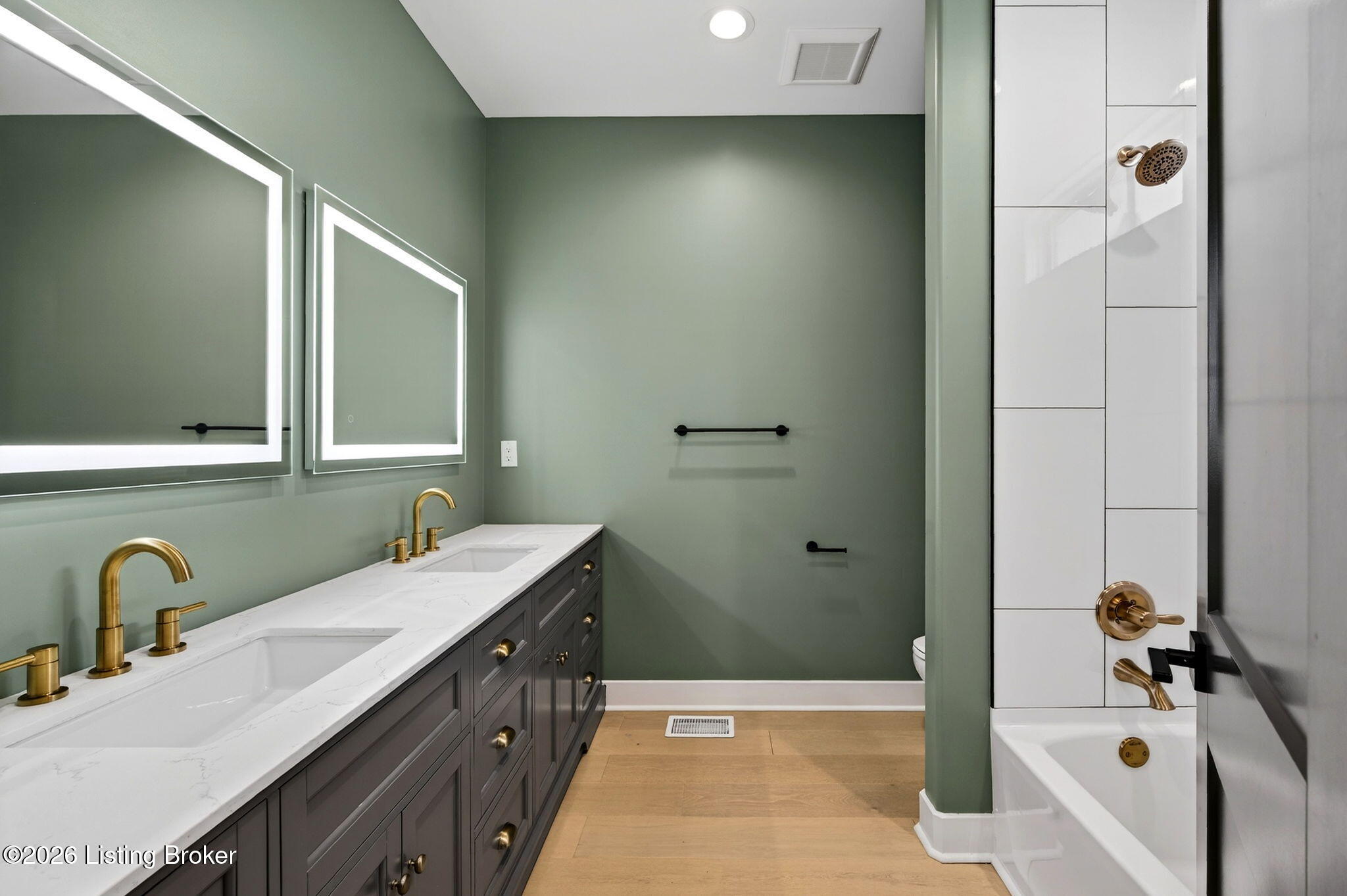 1505 Lincoln Hill Way